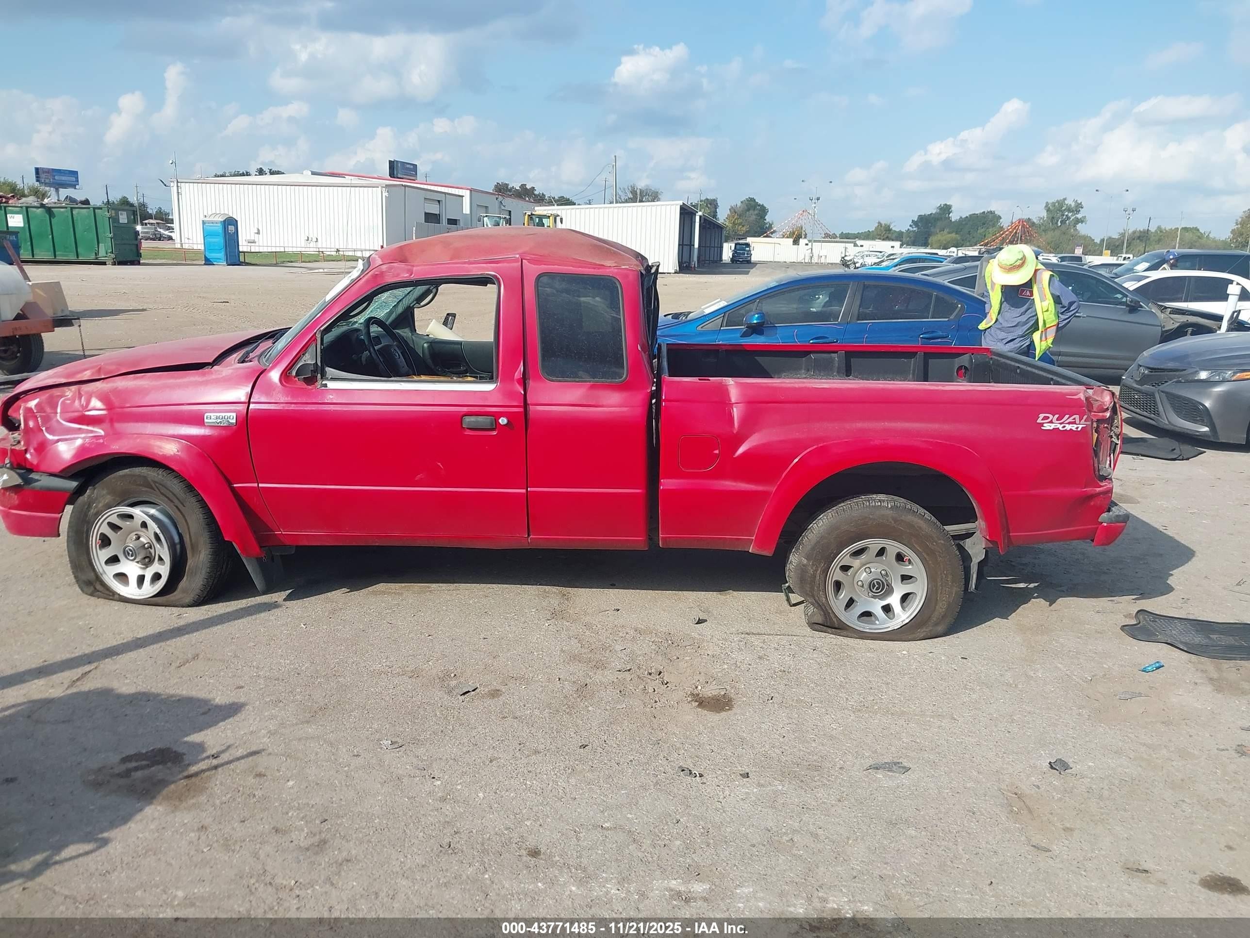 2004 Mazda B3000 Ds Red vin: 4F4YR16U74TM00853