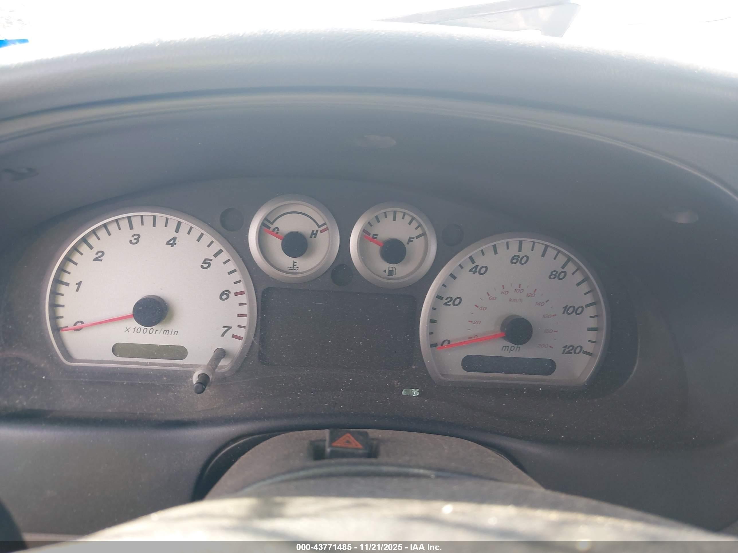 2004 Mazda B3000 Ds Red vin: 4F4YR16U74TM00853