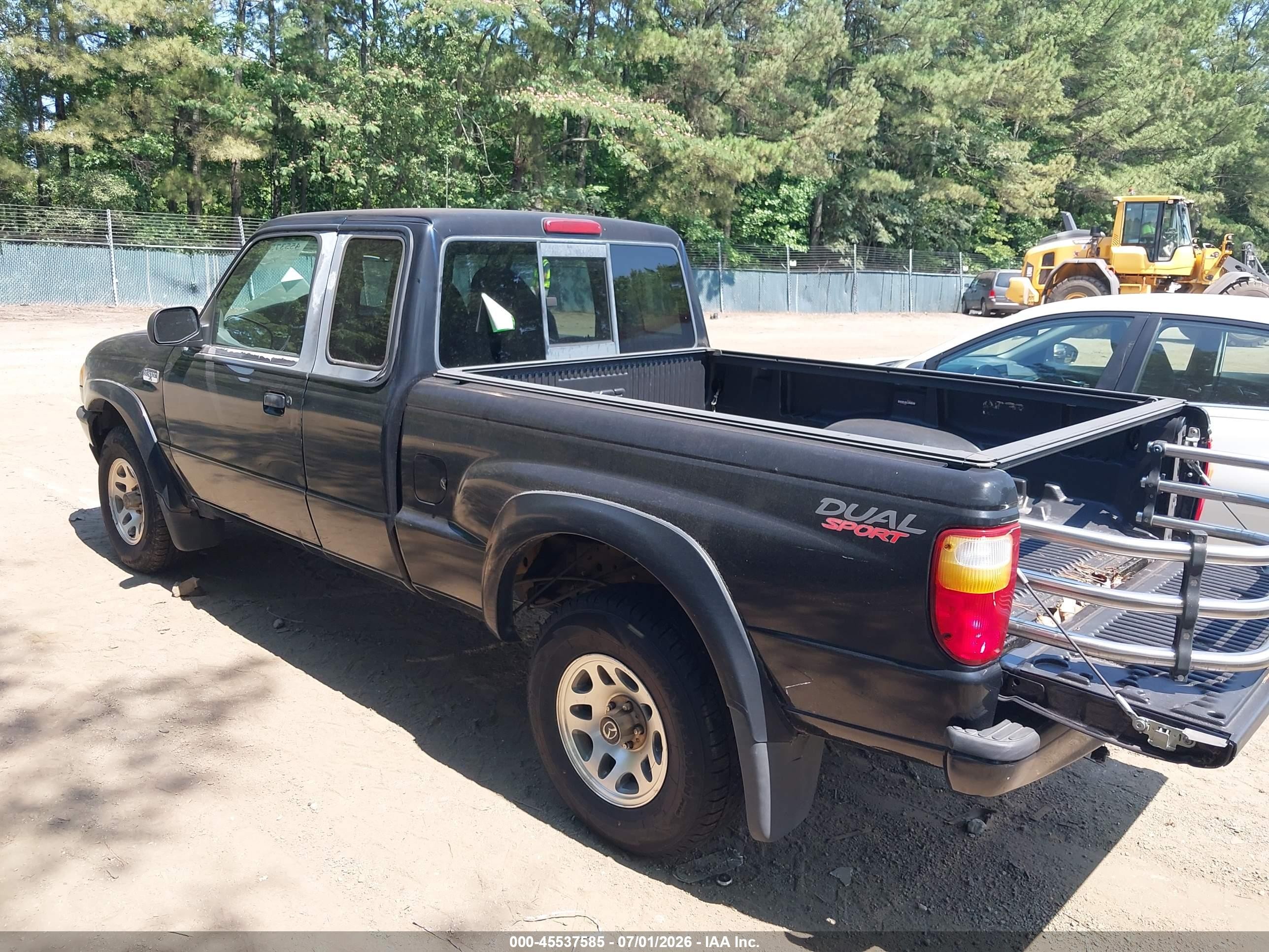 2002 Mazda B3000 Ds Black vin: 4F4YR16U82TM04116