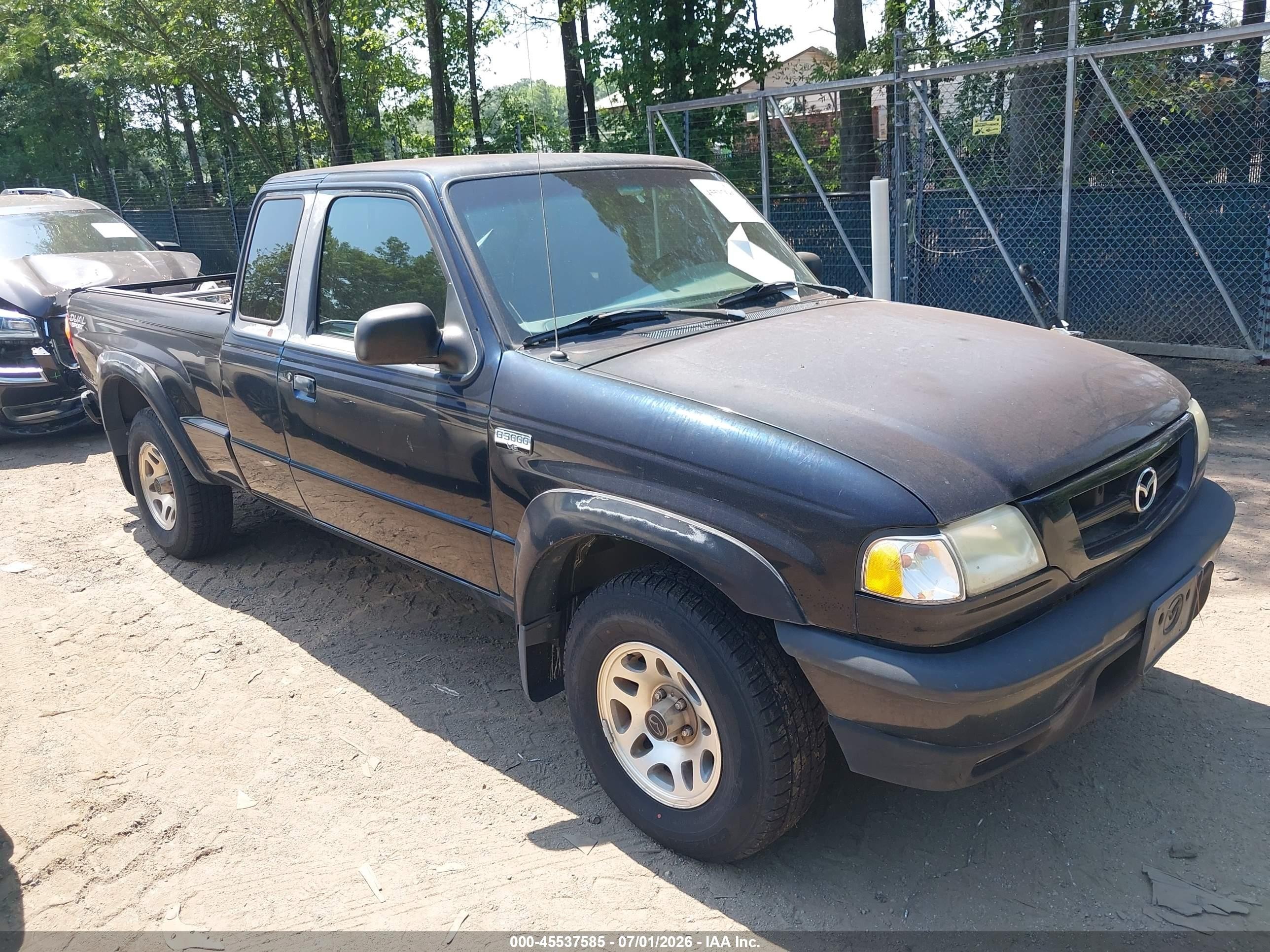 2002 Mazda B3000 Ds Black vin: 4F4YR16U82TM04116
