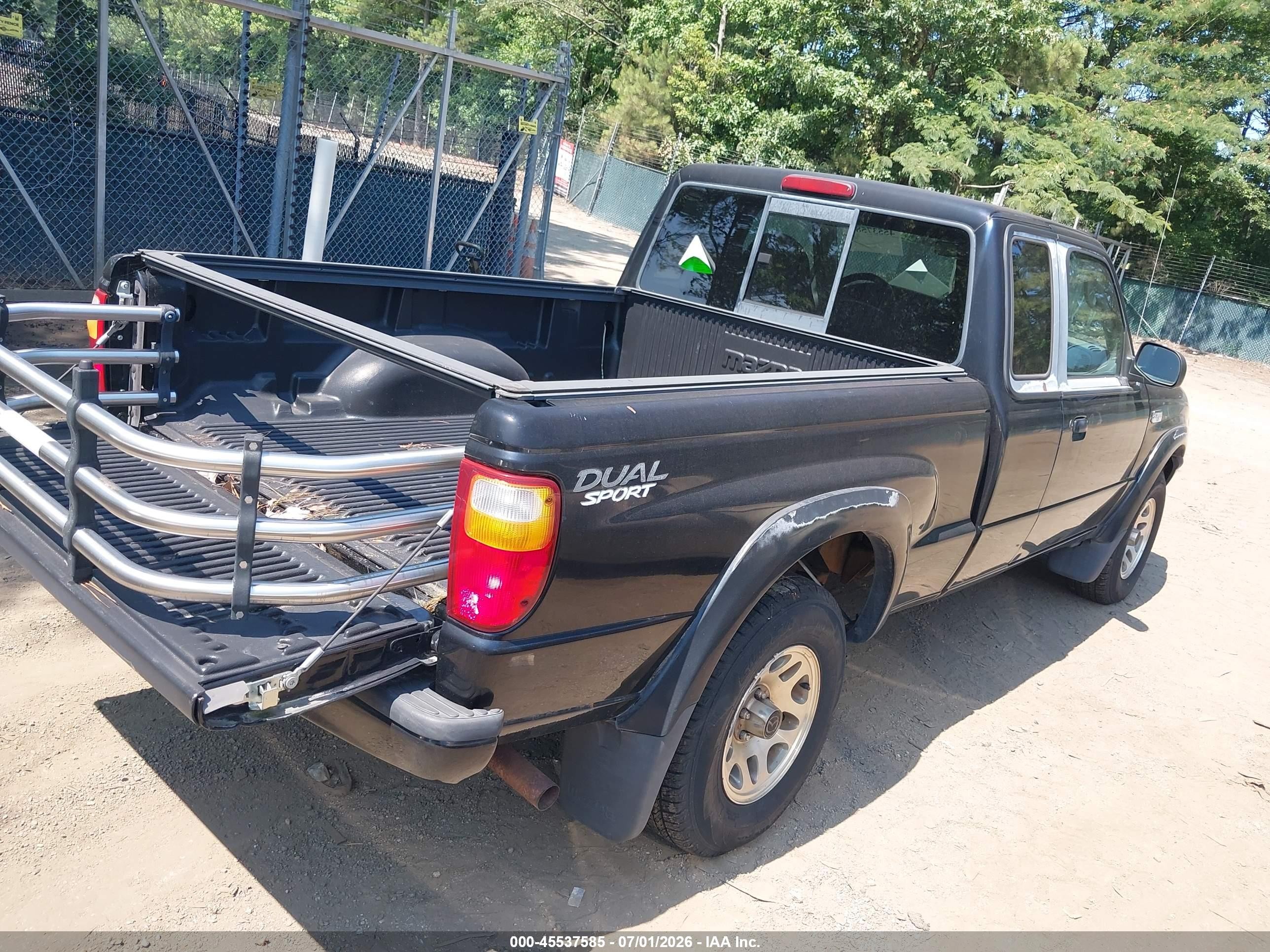 2002 Mazda B3000 Ds Black vin: 4F4YR16U82TM04116