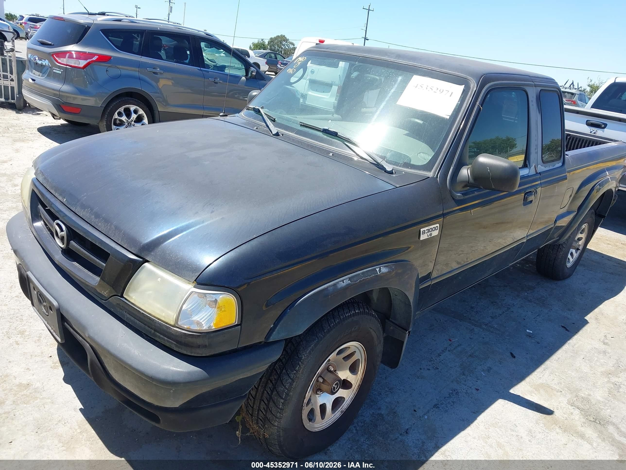 2002 Mazda B3000 Ds Black vin: 4F4YR16U82TM09574