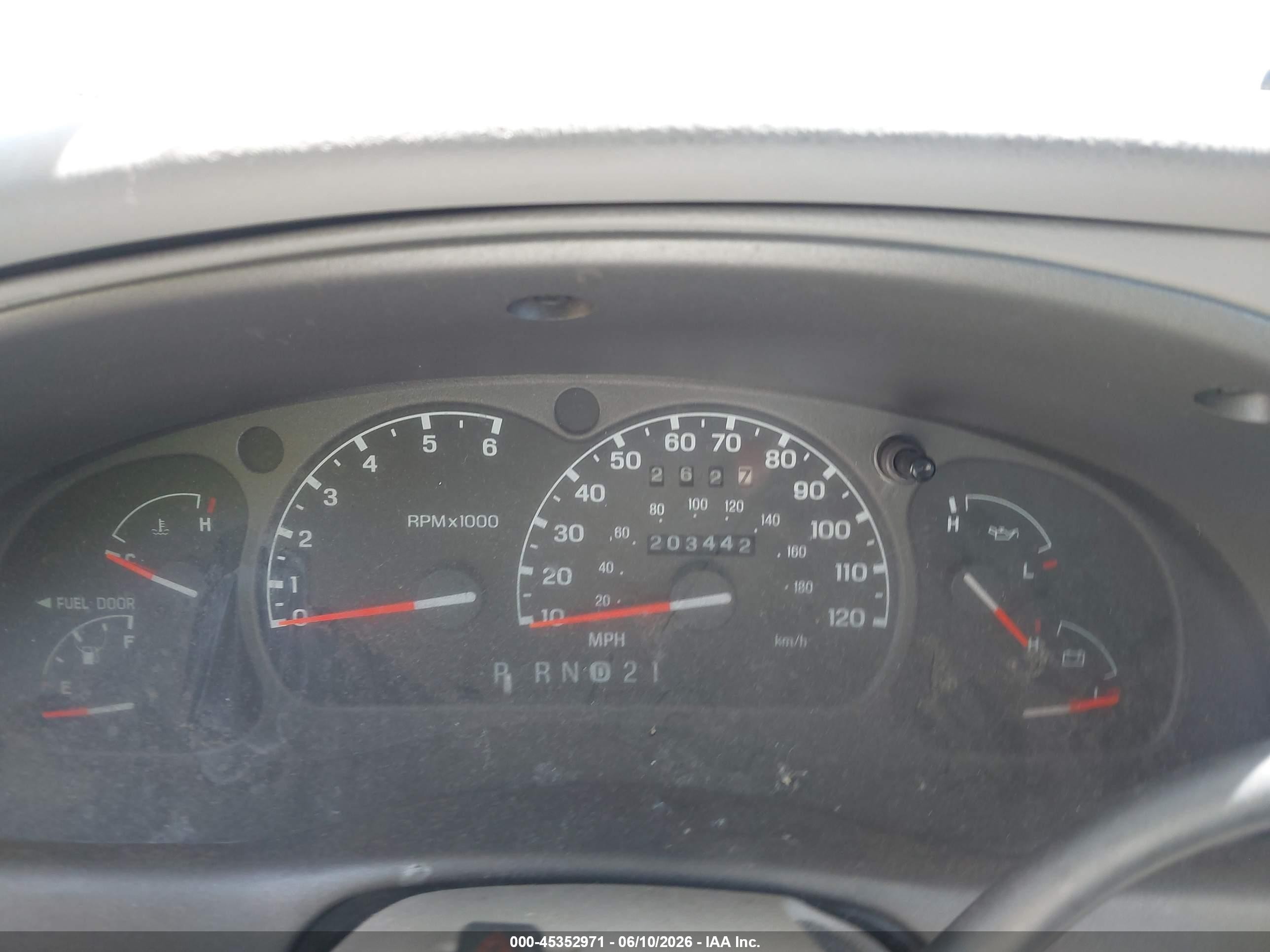 2002 Mazda B3000 Ds Black vin: 4F4YR16U82TM09574