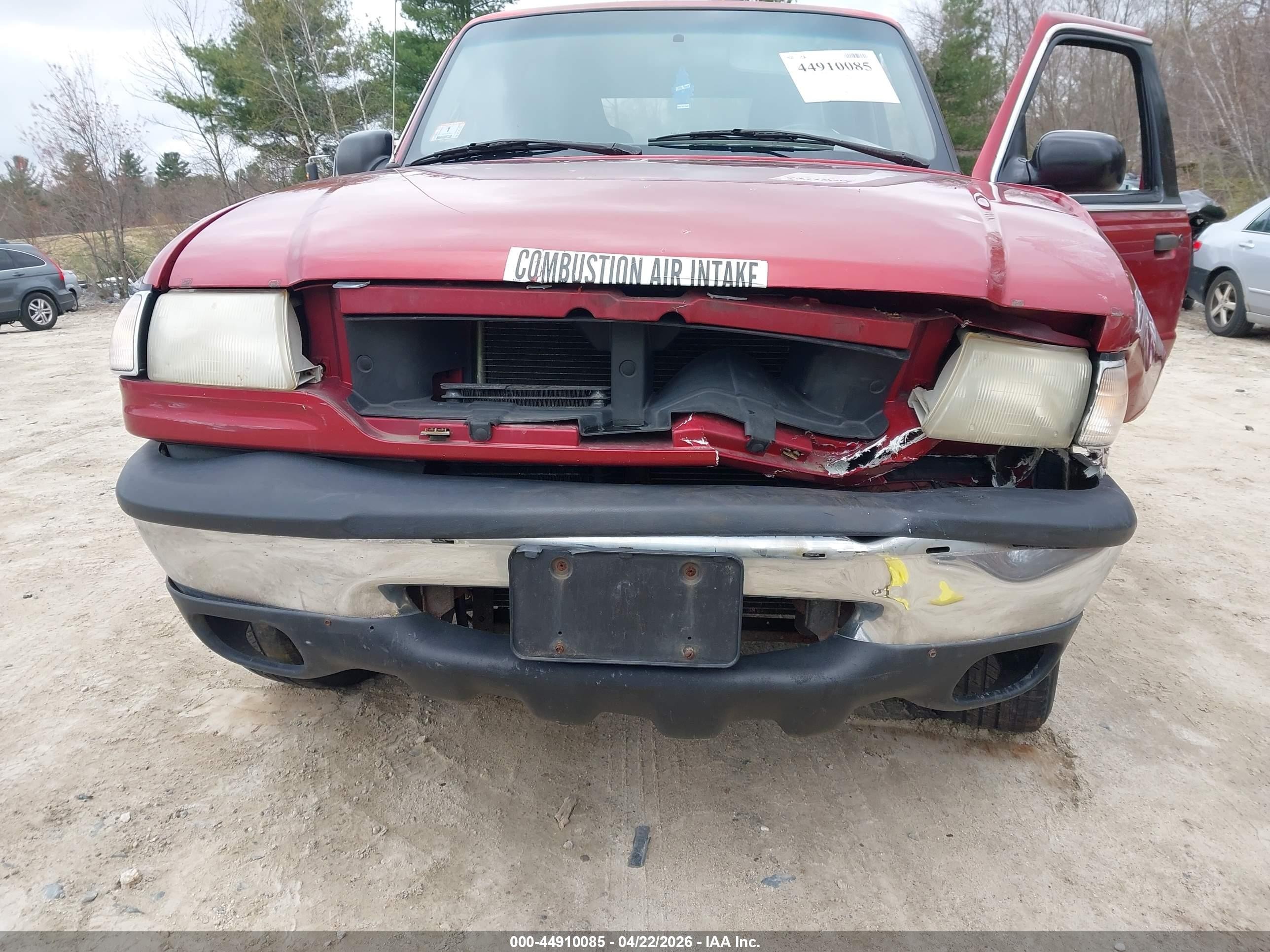 2000 Mazda B3000 Se/tl Burgundy vin: 4F4YR16V0YTM21686
