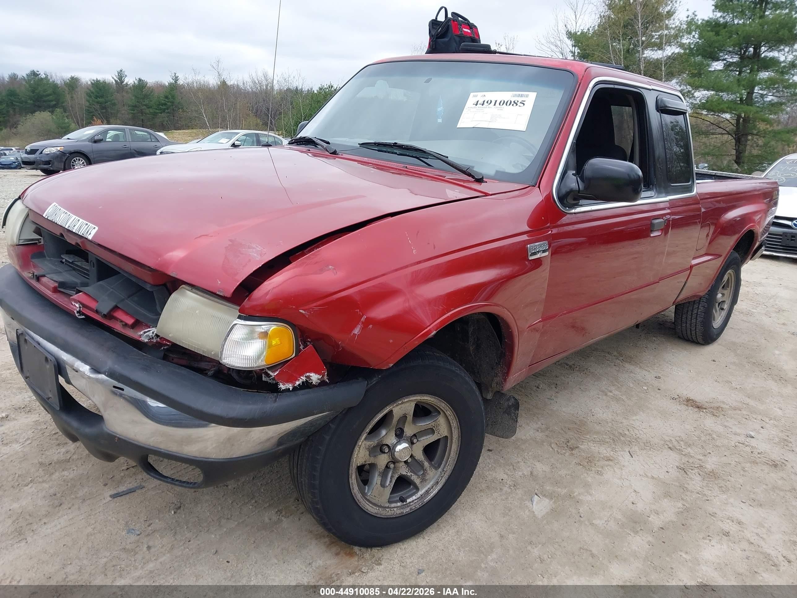 2000 Mazda B3000 Se/tl Burgundy vin: 4F4YR16V0YTM21686