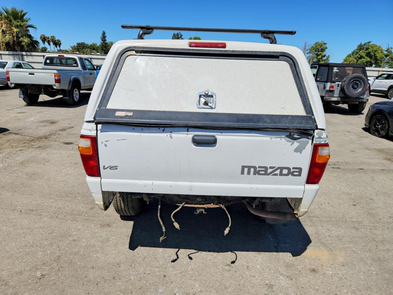 2003 Mazda B3000 Cab Plus Белый vin: 4F4YR16V13TM09099