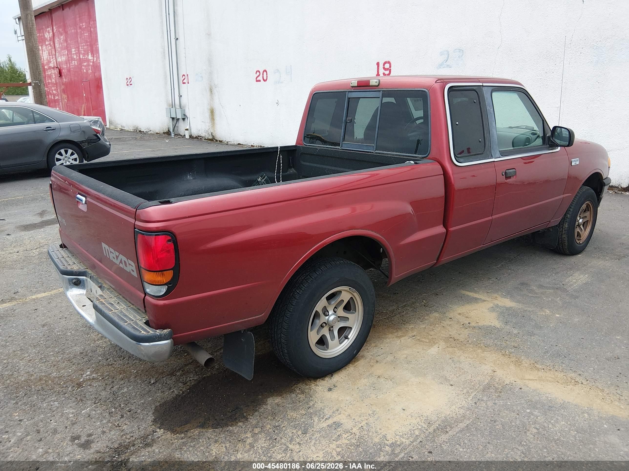 2000 Mazda B3000 Se/tl Red vin: 4F4YR16V1YTM15623