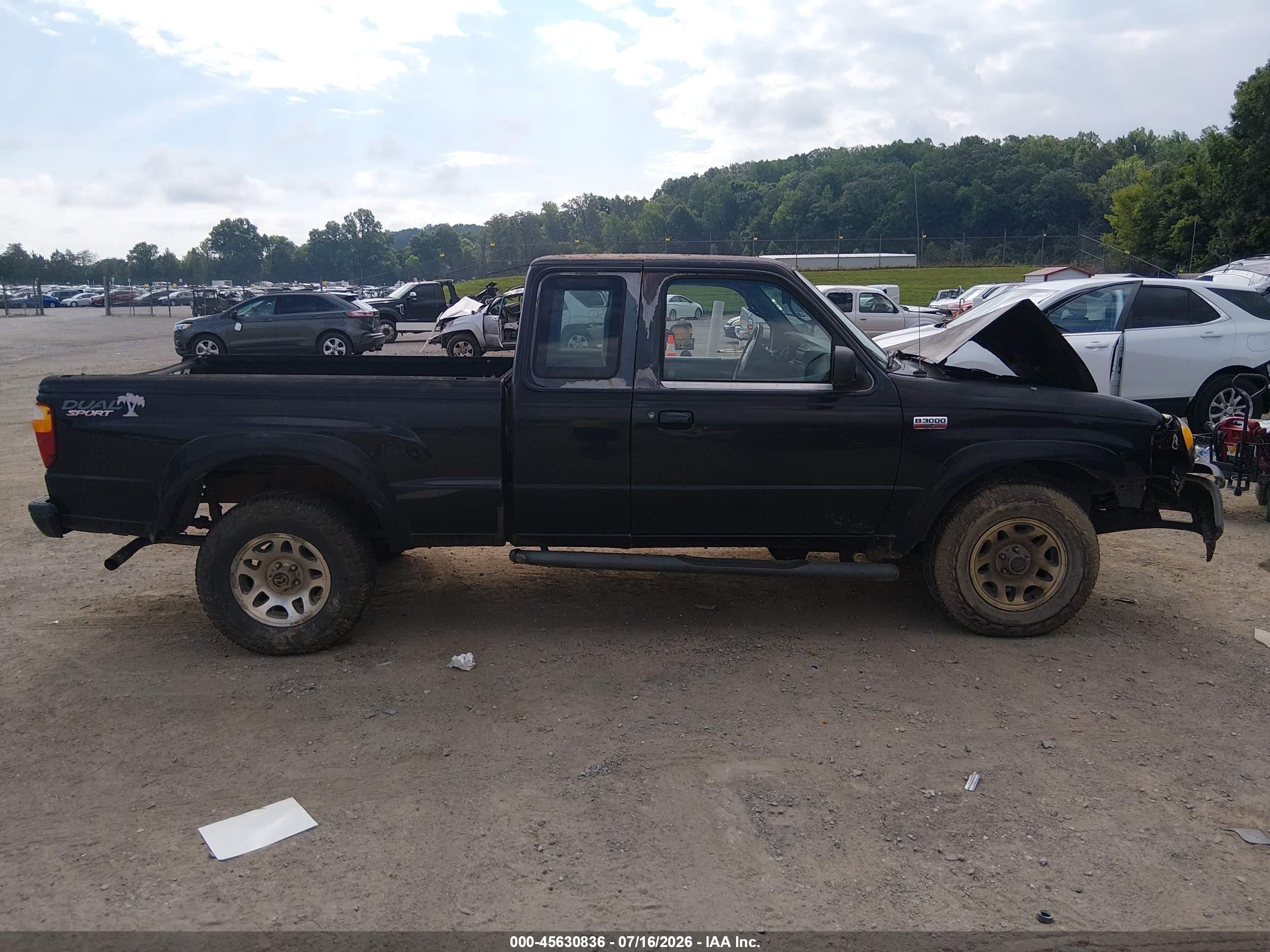 2003 Mazda B3000 Ds Black vin: 4F4YR16V23TM11332