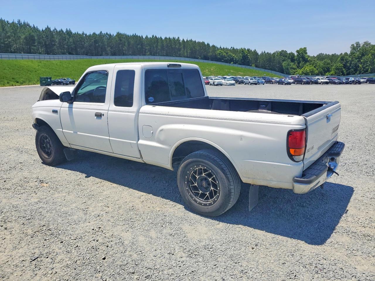 2000 Mazda B3000 Troy Lee Edition White vin: 4F4YR16V3YTM17681