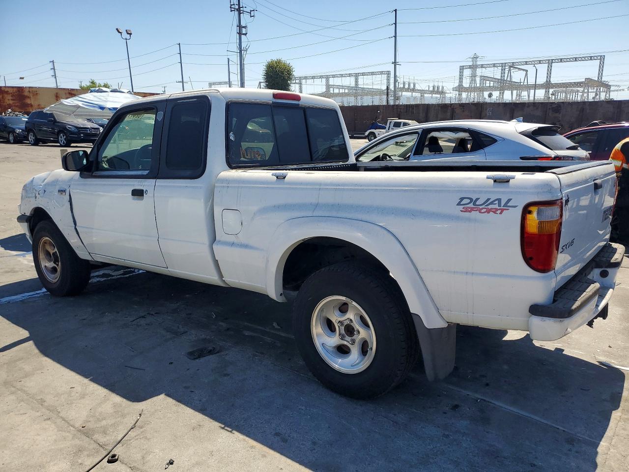 2001 Mazda B3000 Cab Plus White vin: 4F4YR16V41TM27626