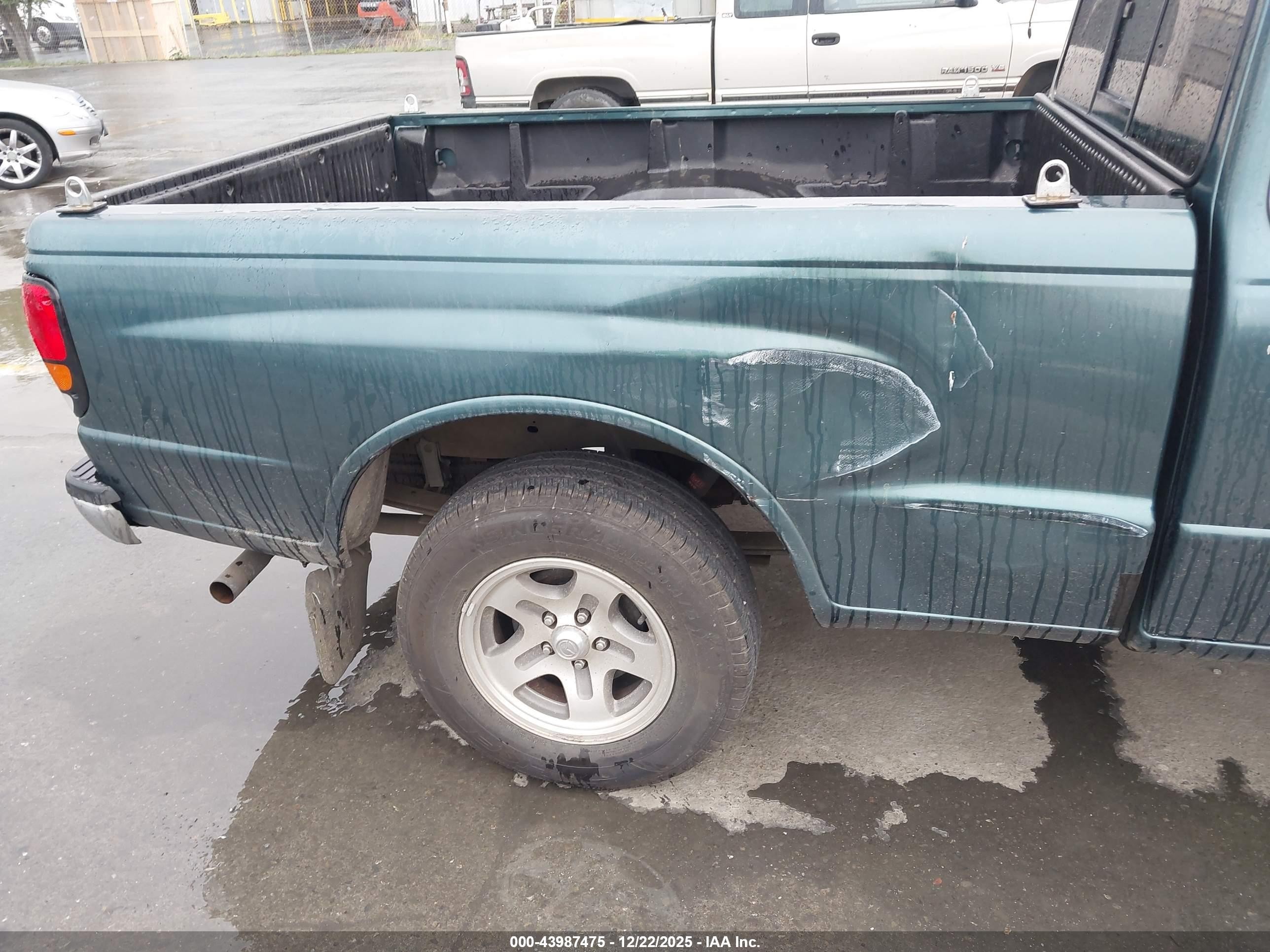 1999 Mazda B3000 Se/tl Бирюзовый vin: 4F4YR16V7XTM30688