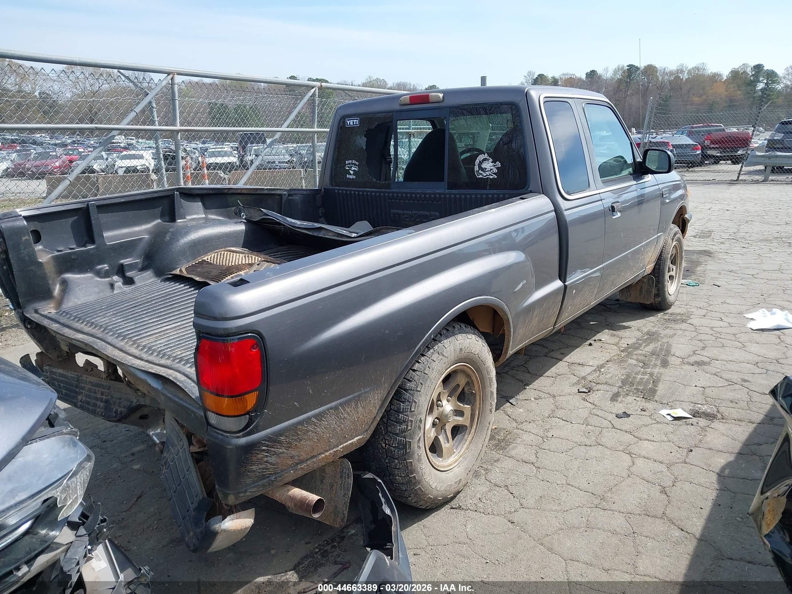 1999 Mazda B3000 Se/tl Серый vin: 4F4YR16V8XTM42607