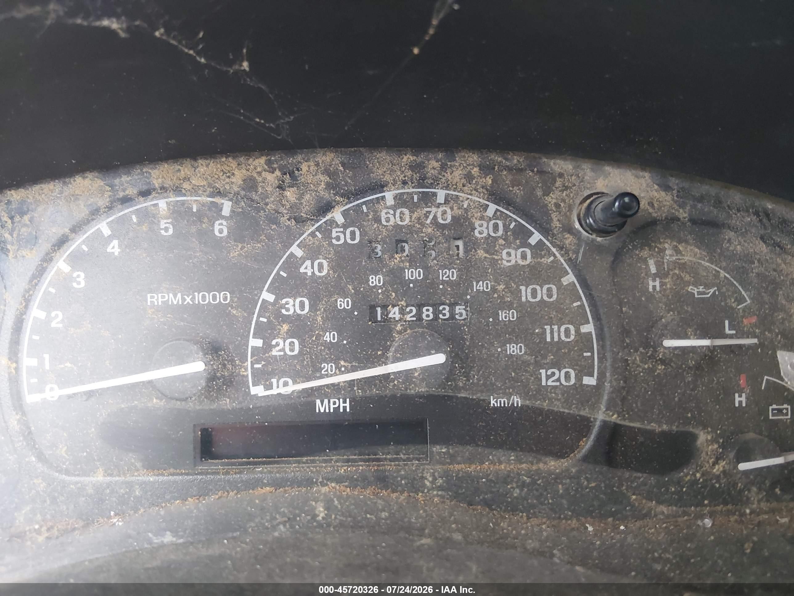 2000 Mazda B3000 Se/tl Red vin: 4F4YR16V8YTM26909