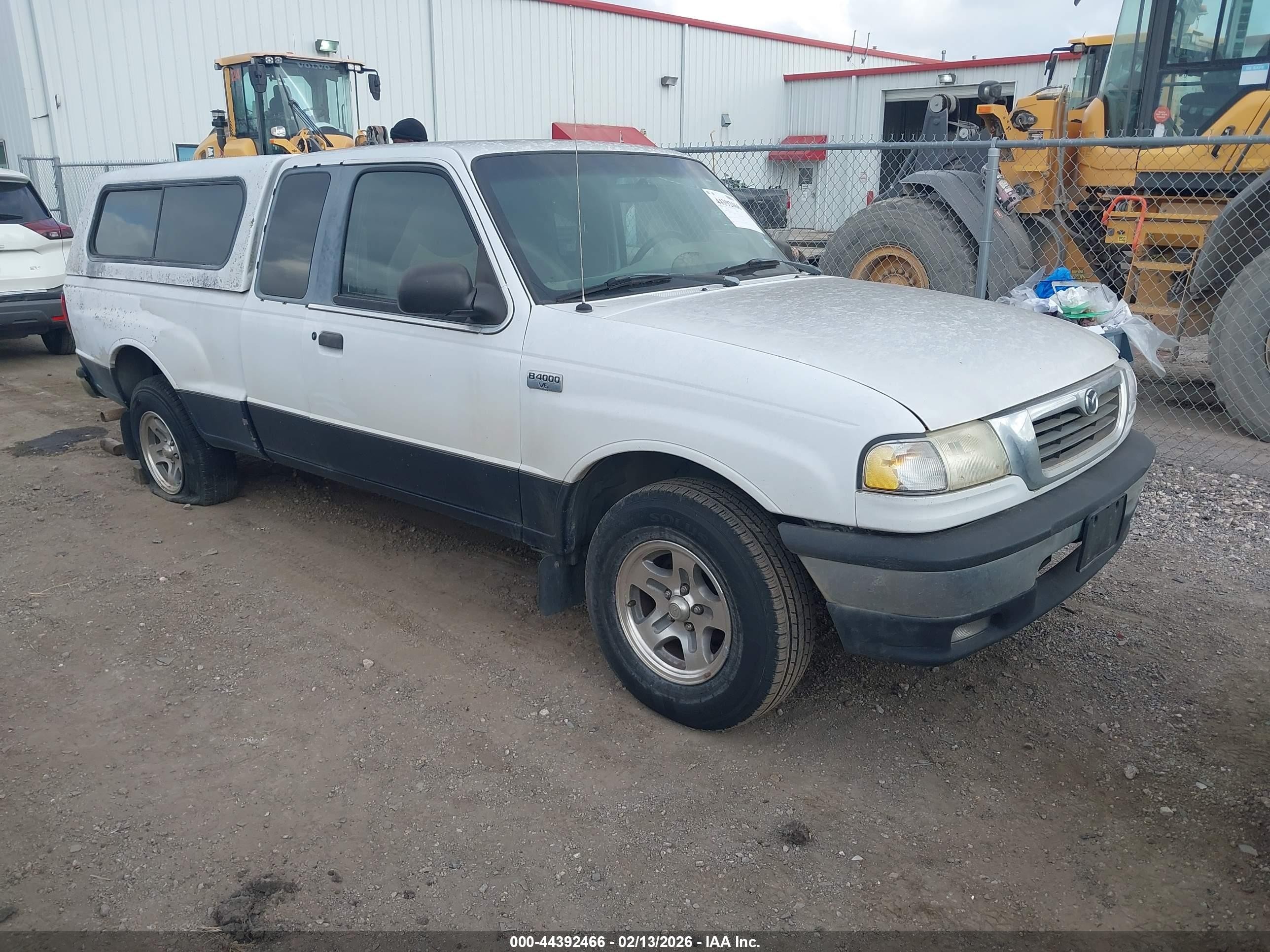 1999 Mazda B4000 Se White vin: 4F4YR16X5XTM13339