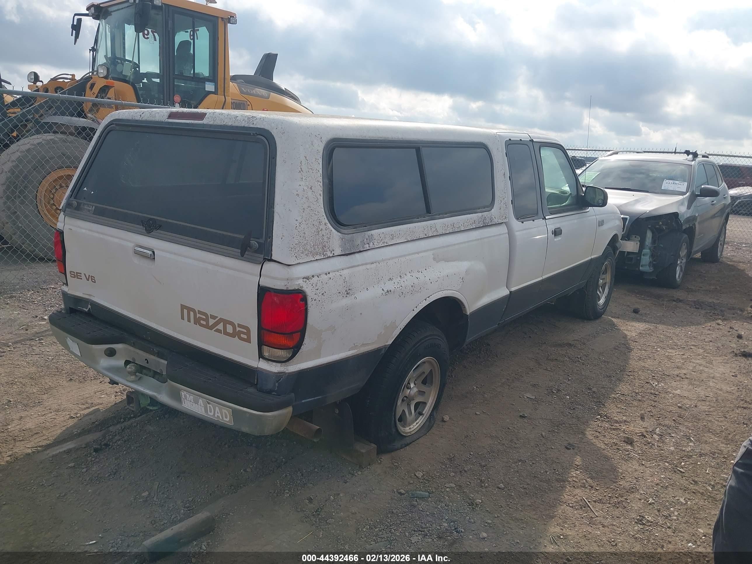 1999 Mazda B4000 Se White vin: 4F4YR16X5XTM13339