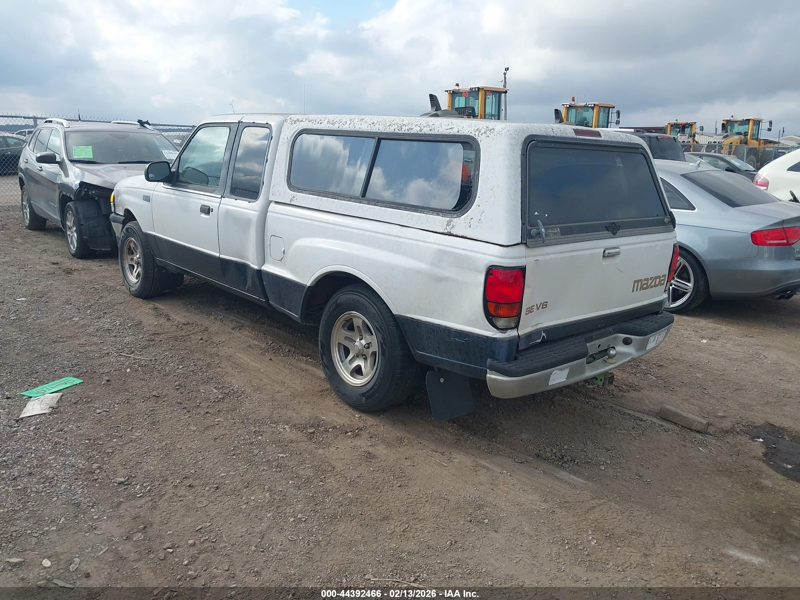 1999 Mazda B4000 Se White vin: 4F4YR16X5XTM13339