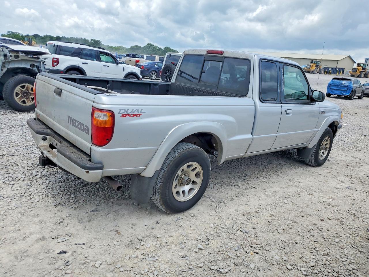 2002 Mazda B4000 Cab Plus Silver vin: 4F4YR46E12TM22175