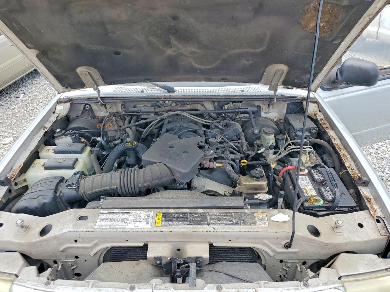 2002 Mazda B4000 Cab Plus Silver vin: 4F4YR46E12TM22175