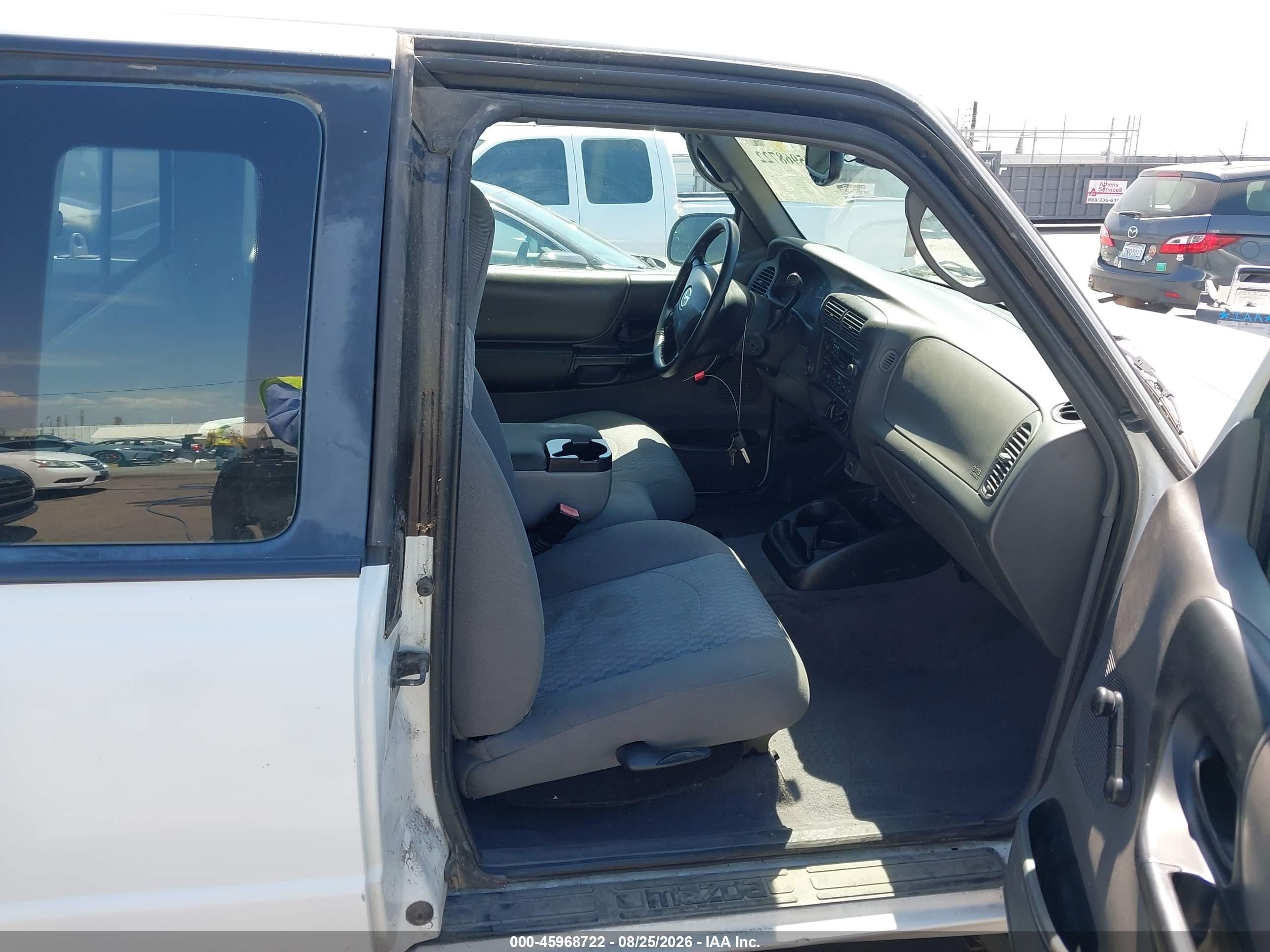 2003 Mazda B4000 Ds White vin: 4F4YR46E63TM13814