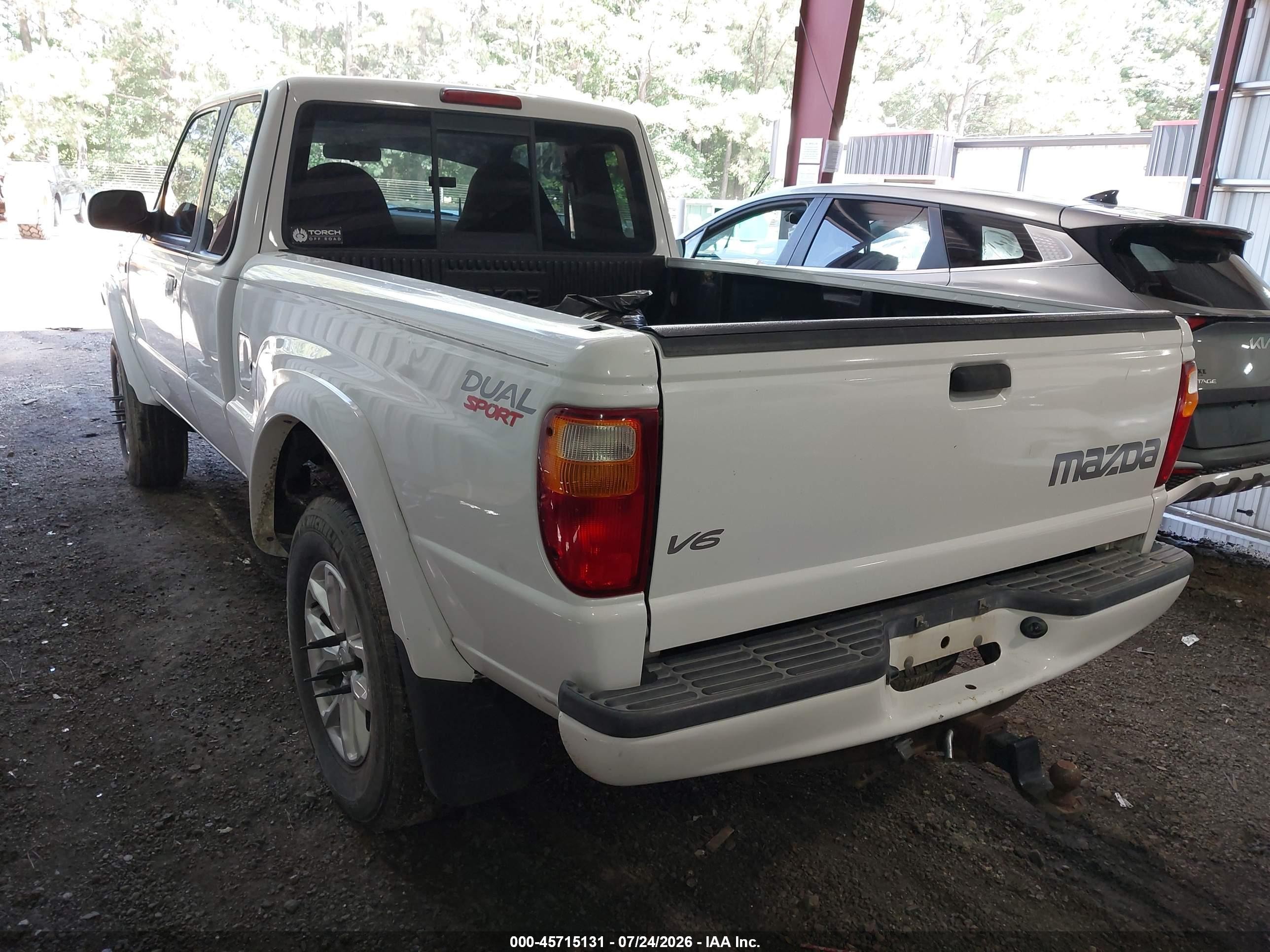 2003 Mazda B4000 Ds White vin: 4F4YR46E73TM02191