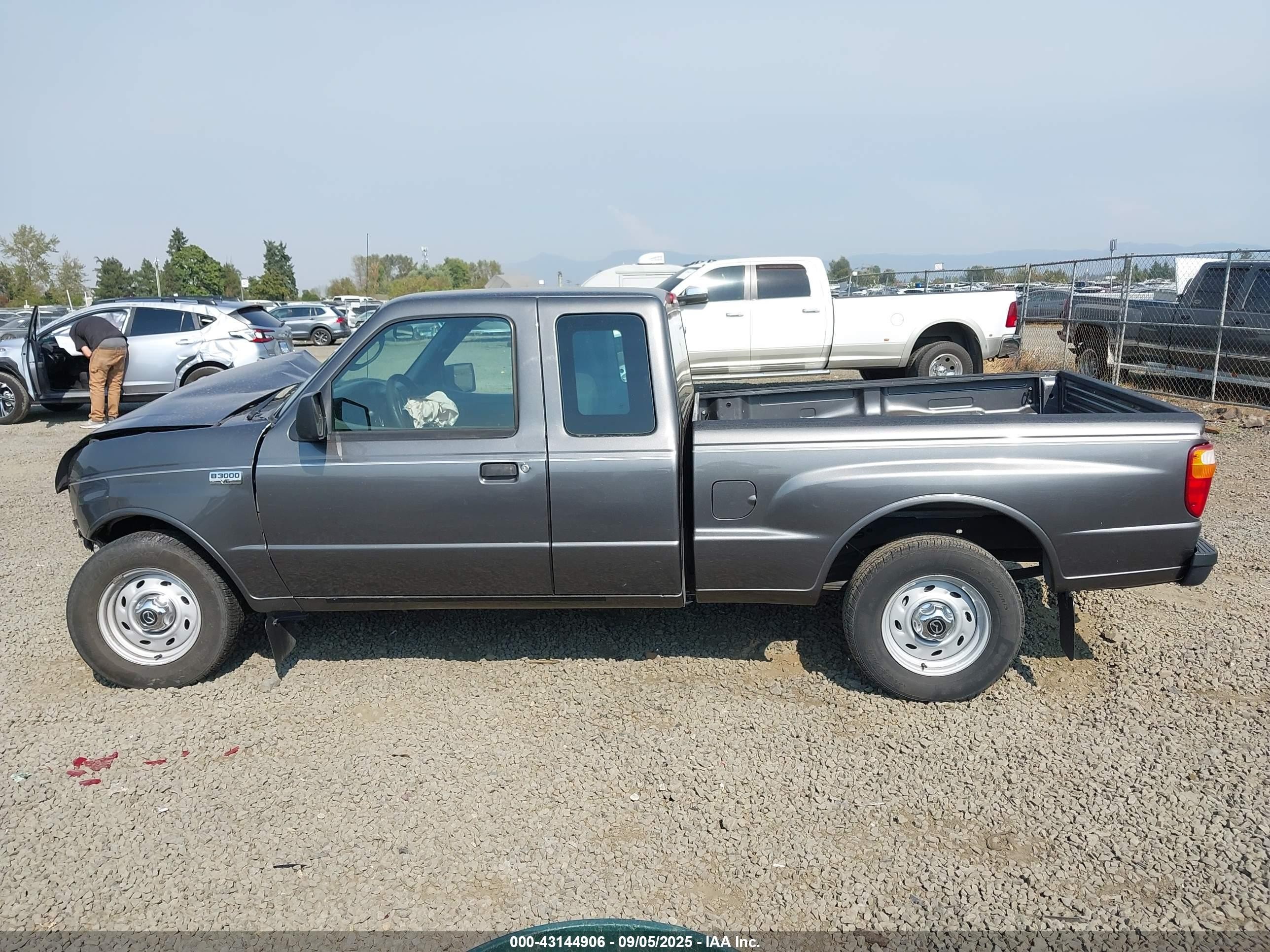 2006 Mazda B3000   Gray vin: 4F4YR46U06PM02831