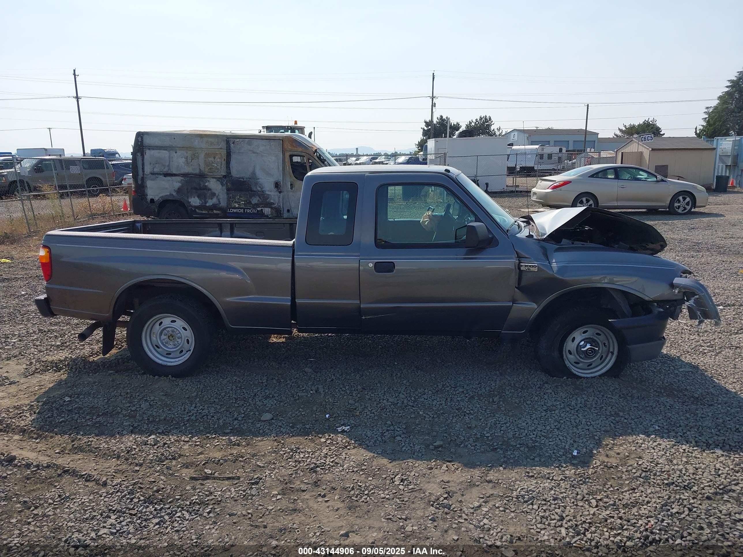 2006 Mazda B3000   Gray vin: 4F4YR46U06PM02831