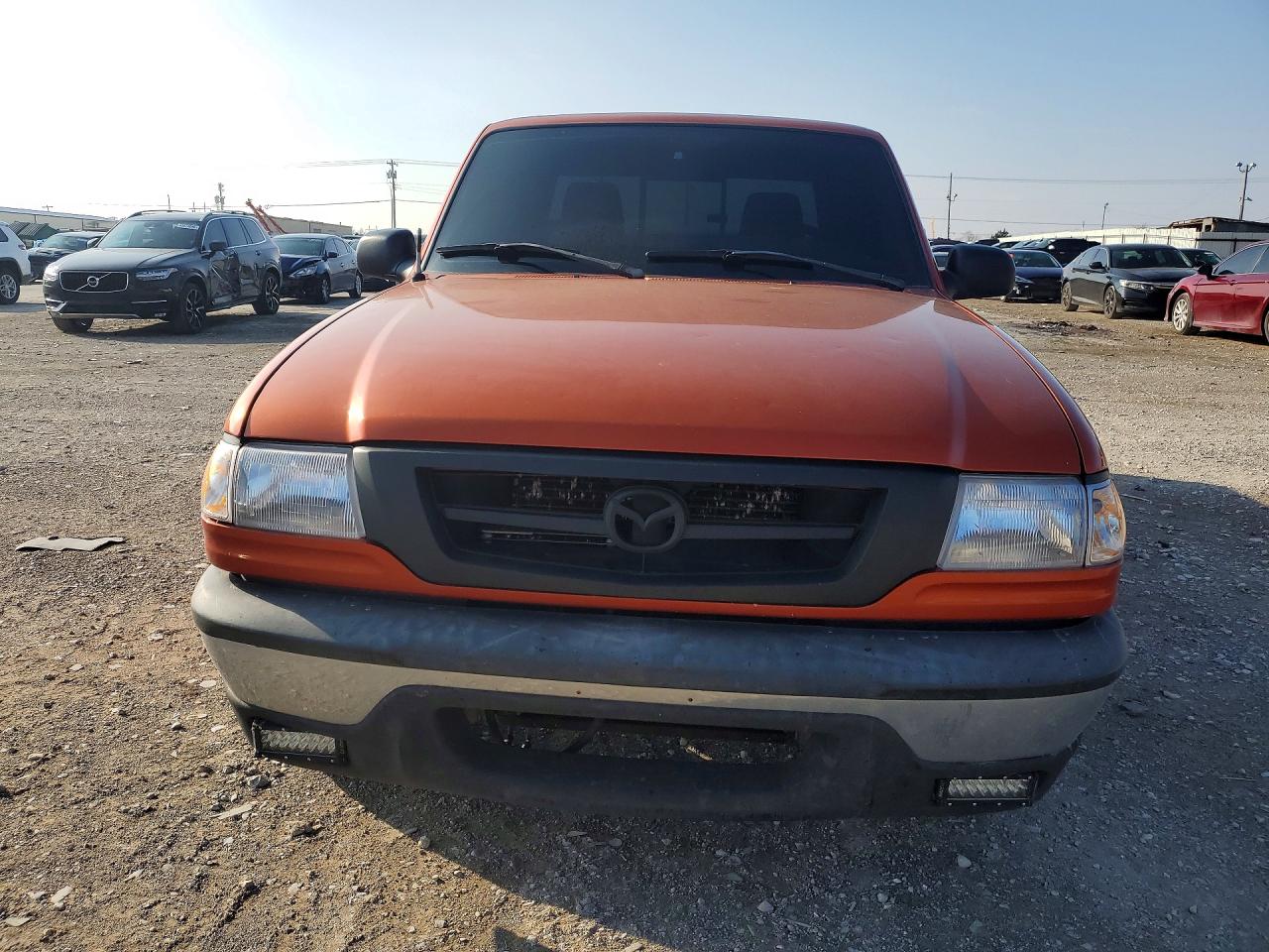 2004 Mazda B3000 Cab Plus Orange vin: 4F4YR46U24TM00440