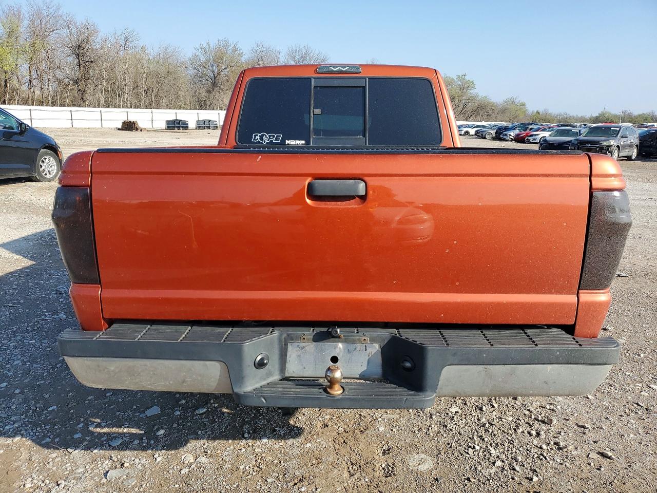 2004 Mazda B3000 Cab Plus Orange vin: 4F4YR46U24TM00440