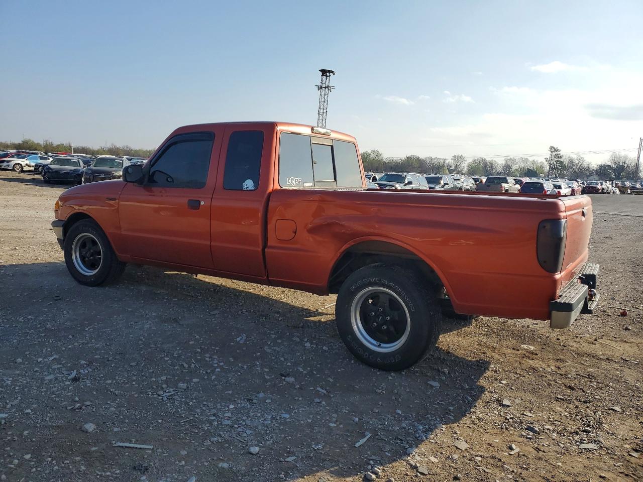 2004 Mazda B3000 Cab Plus Orange vin: 4F4YR46U24TM00440