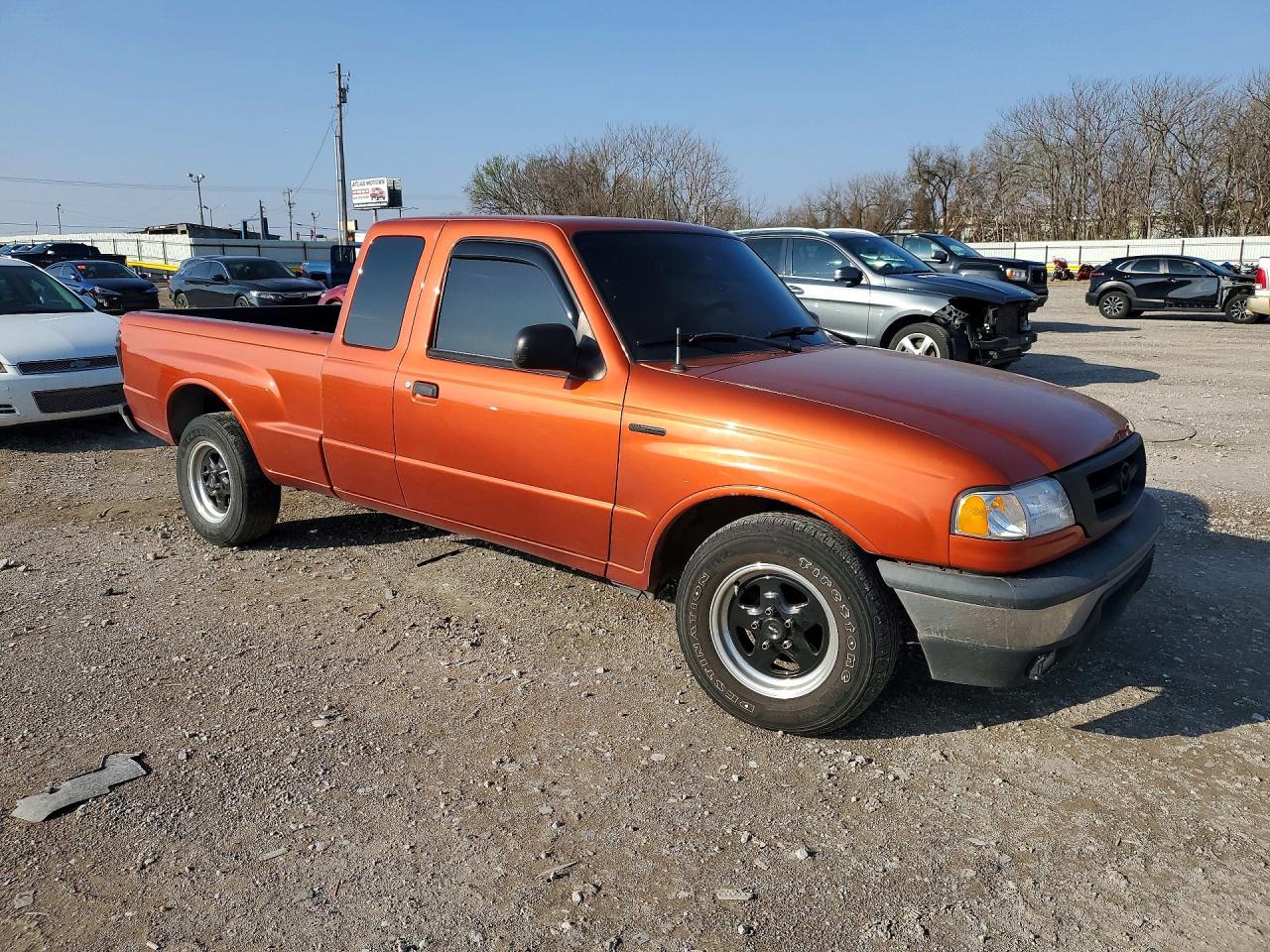 2004 Mazda B3000 Cab Plus Orange vin: 4F4YR46U24TM00440