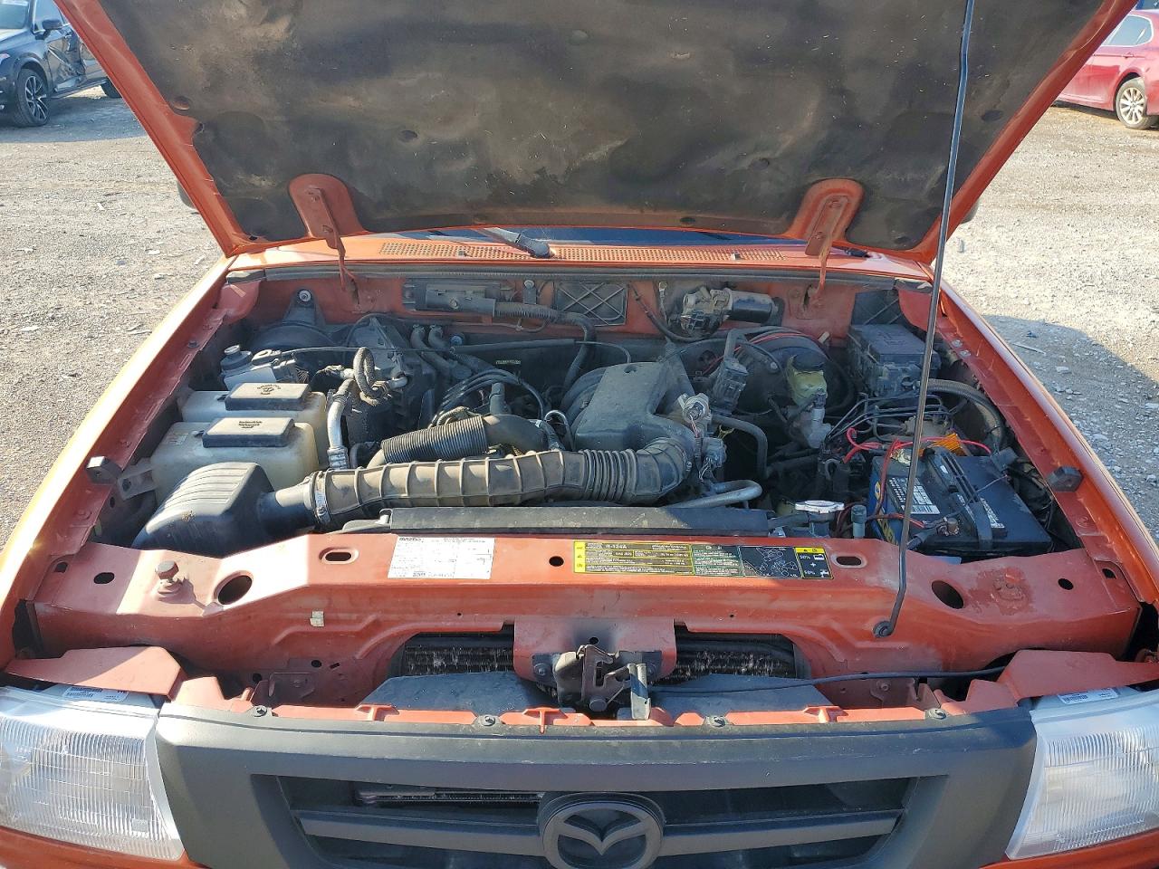 2004 Mazda B3000 Cab Plus Orange vin: 4F4YR46U24TM00440