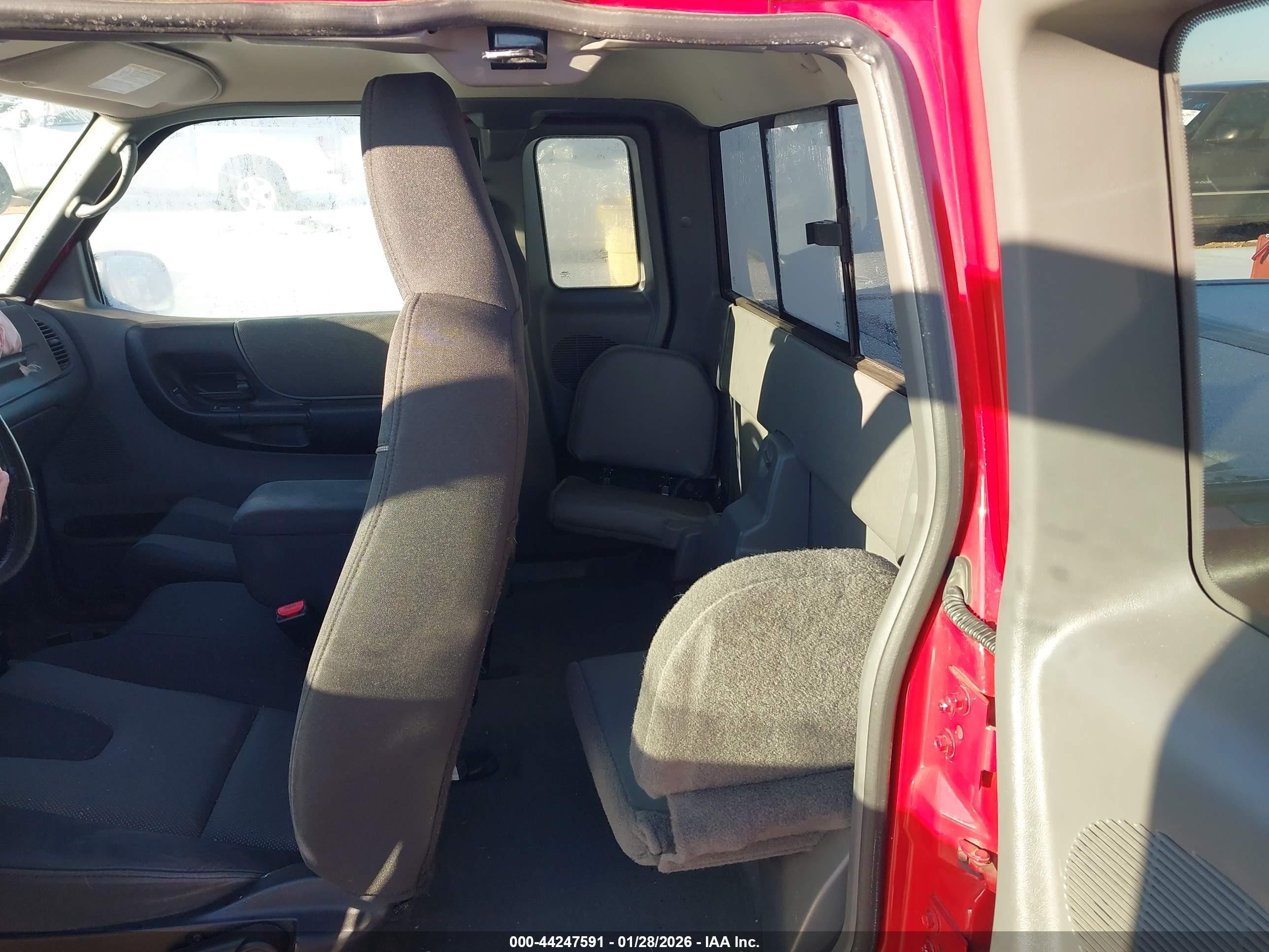 2004 Mazda B3000 Se Red vin: 4F4YR46U34TM11673