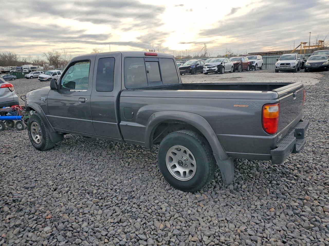 2006 Mazda B3000 Cab Plus Charcoal vin: 4F4YR46UX6PM03940