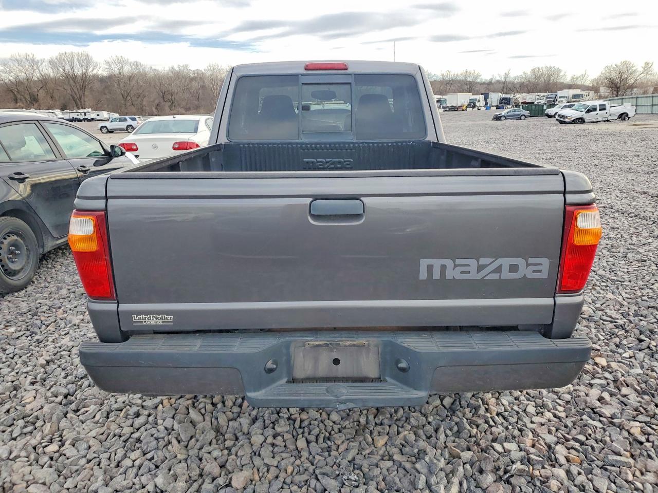 2006 Mazda B3000 Cab Plus Charcoal vin: 4F4YR46UX6PM03940