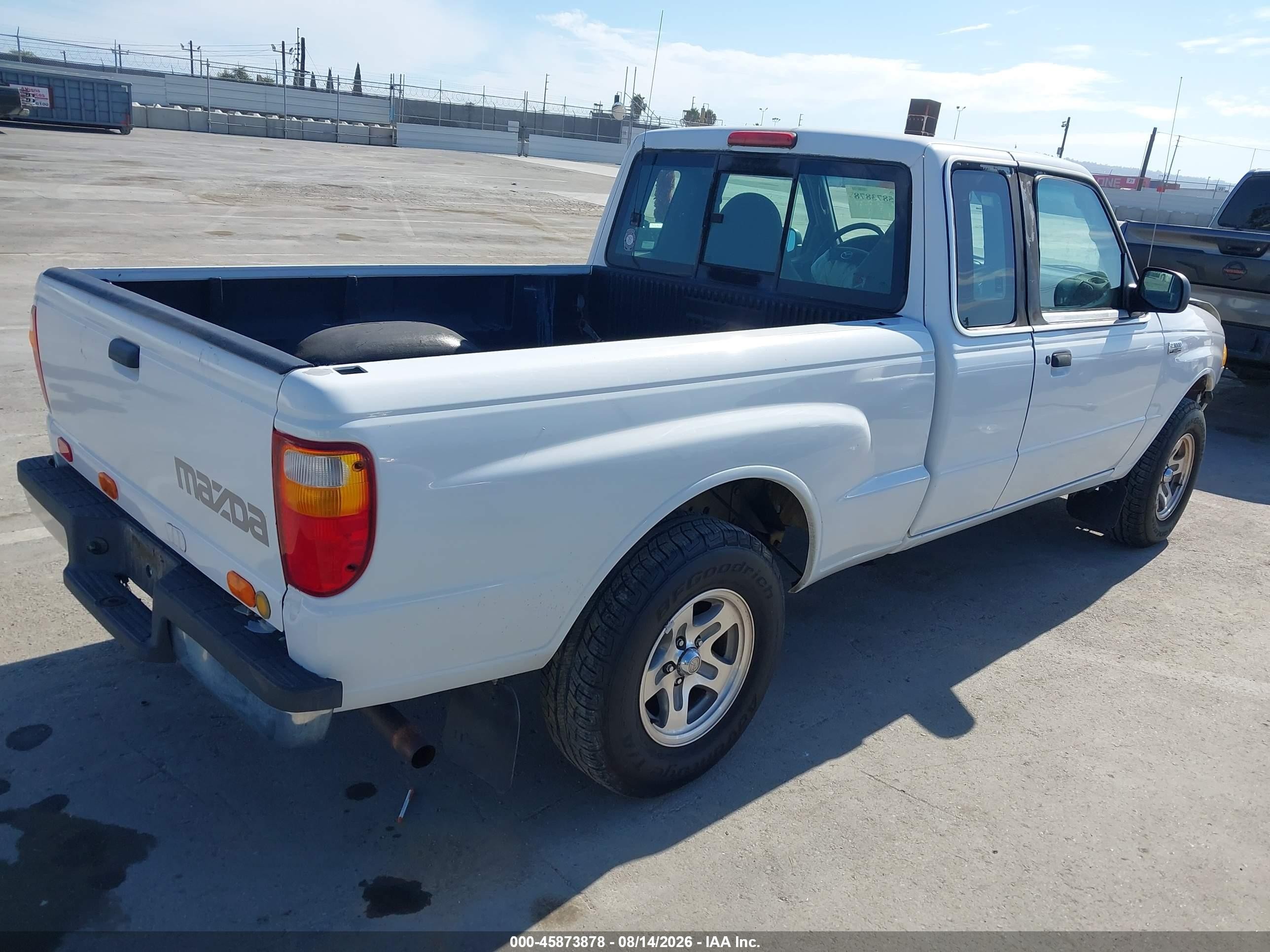 2003 Mazda B3000 Se White vin: 4F4YR46V73TM15748