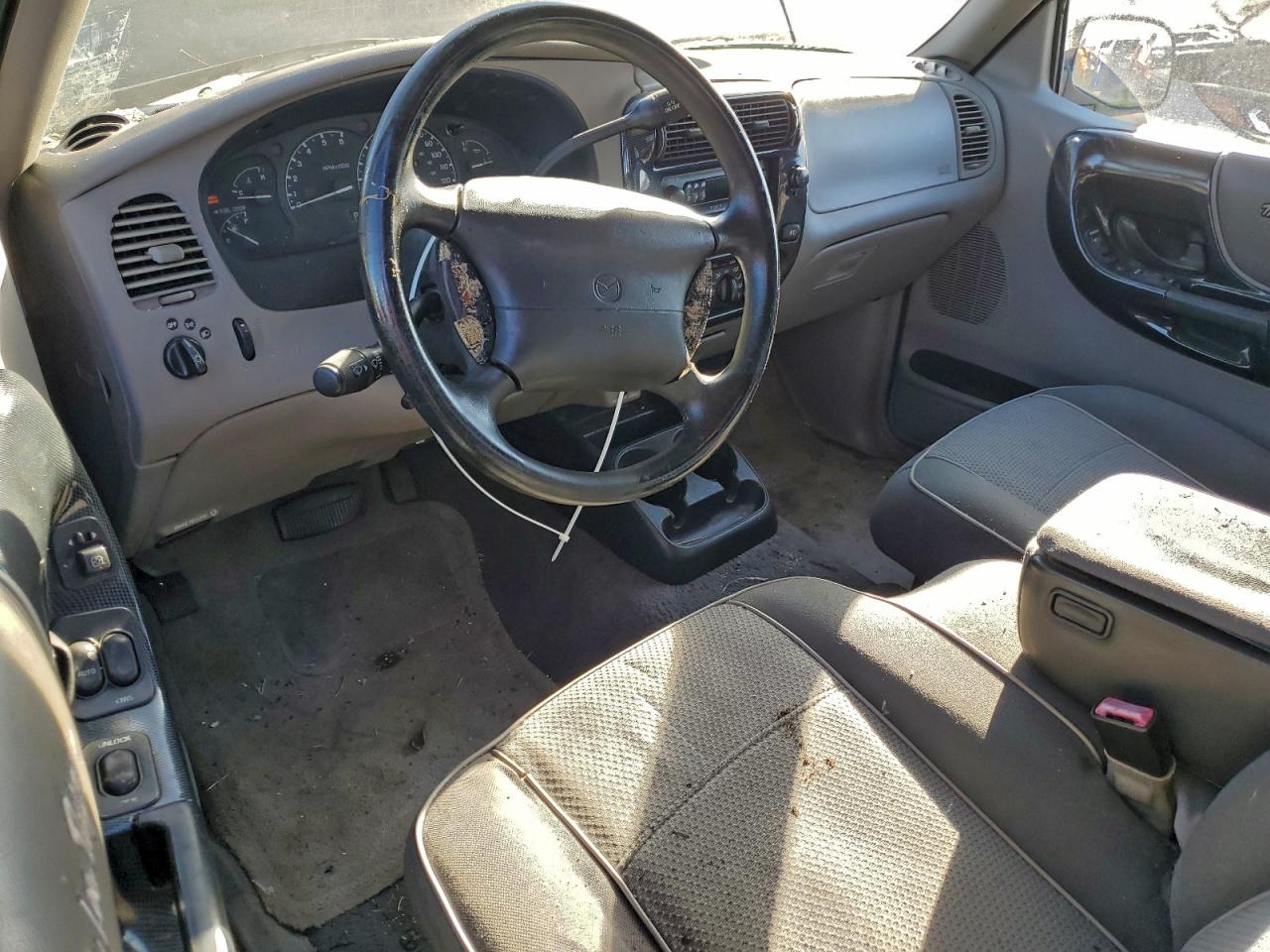 1999 Mazda B3000 Cab Plus Green vin: 4F4ZR16V9XTM39901