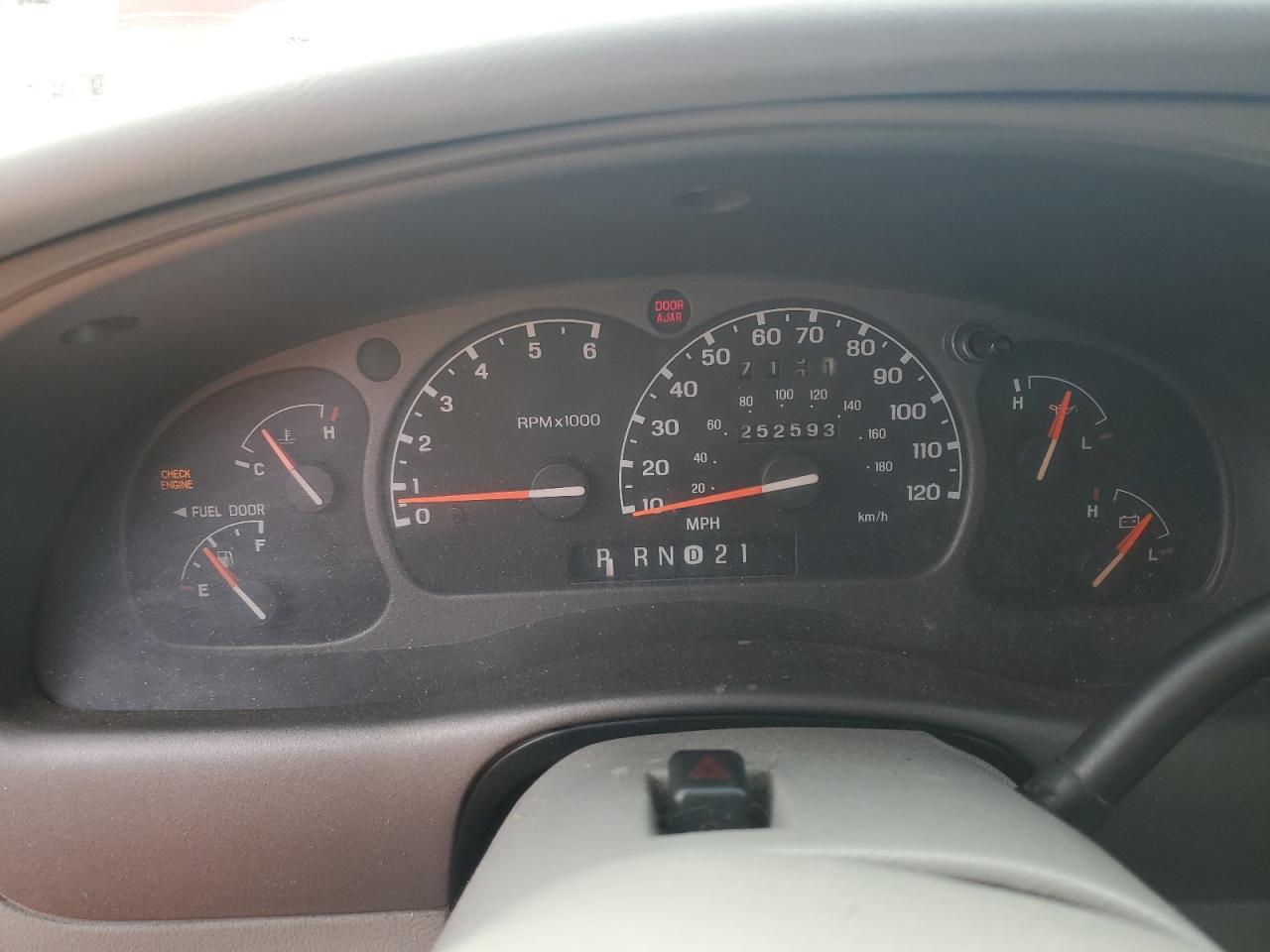 2001 Mazda B4000 Cab Plus Red vin: 4F4ZR17E71TM19054
