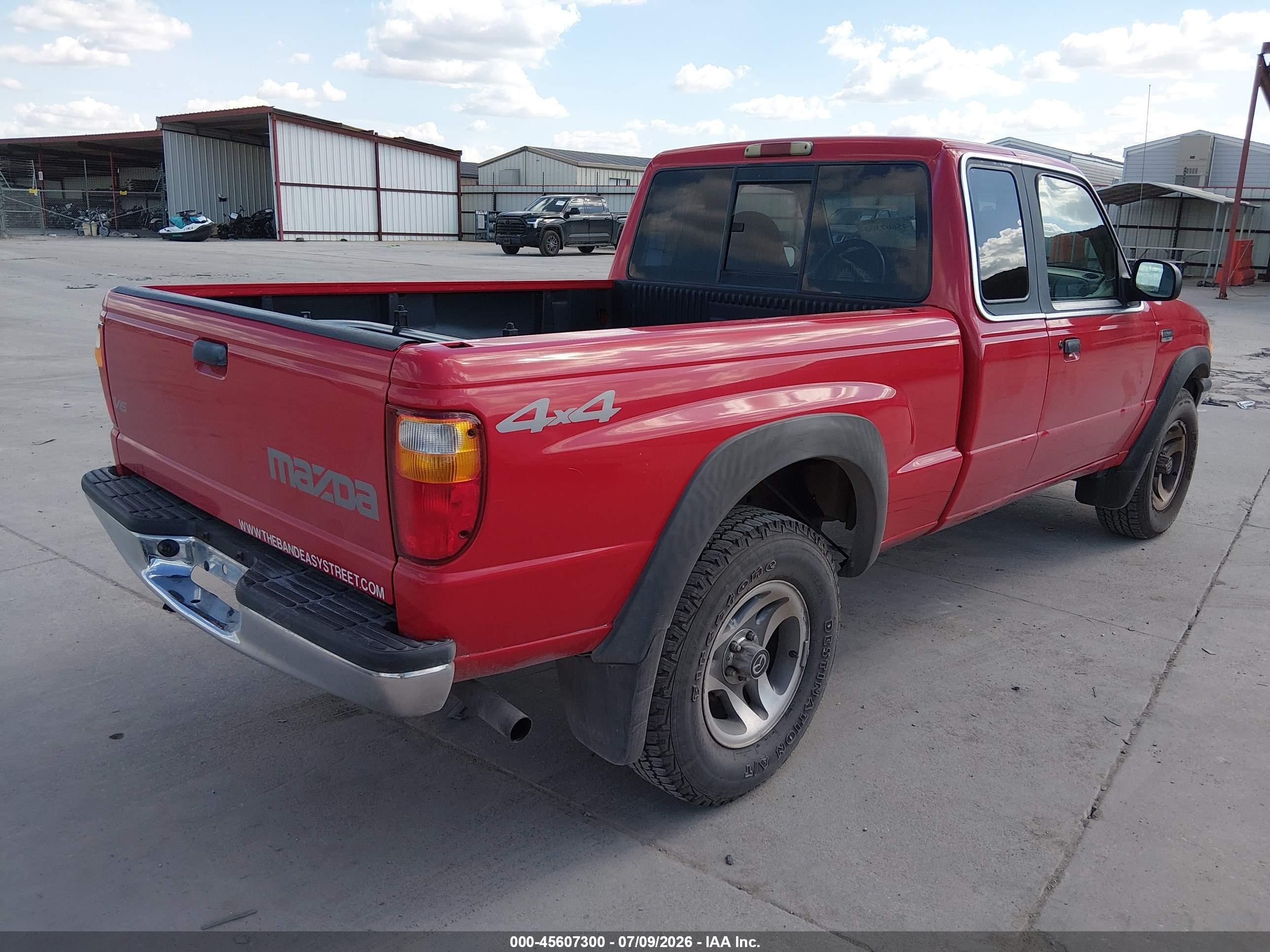 2002 Mazda B3000   Красный vin: 4F4ZR17U82TM08556