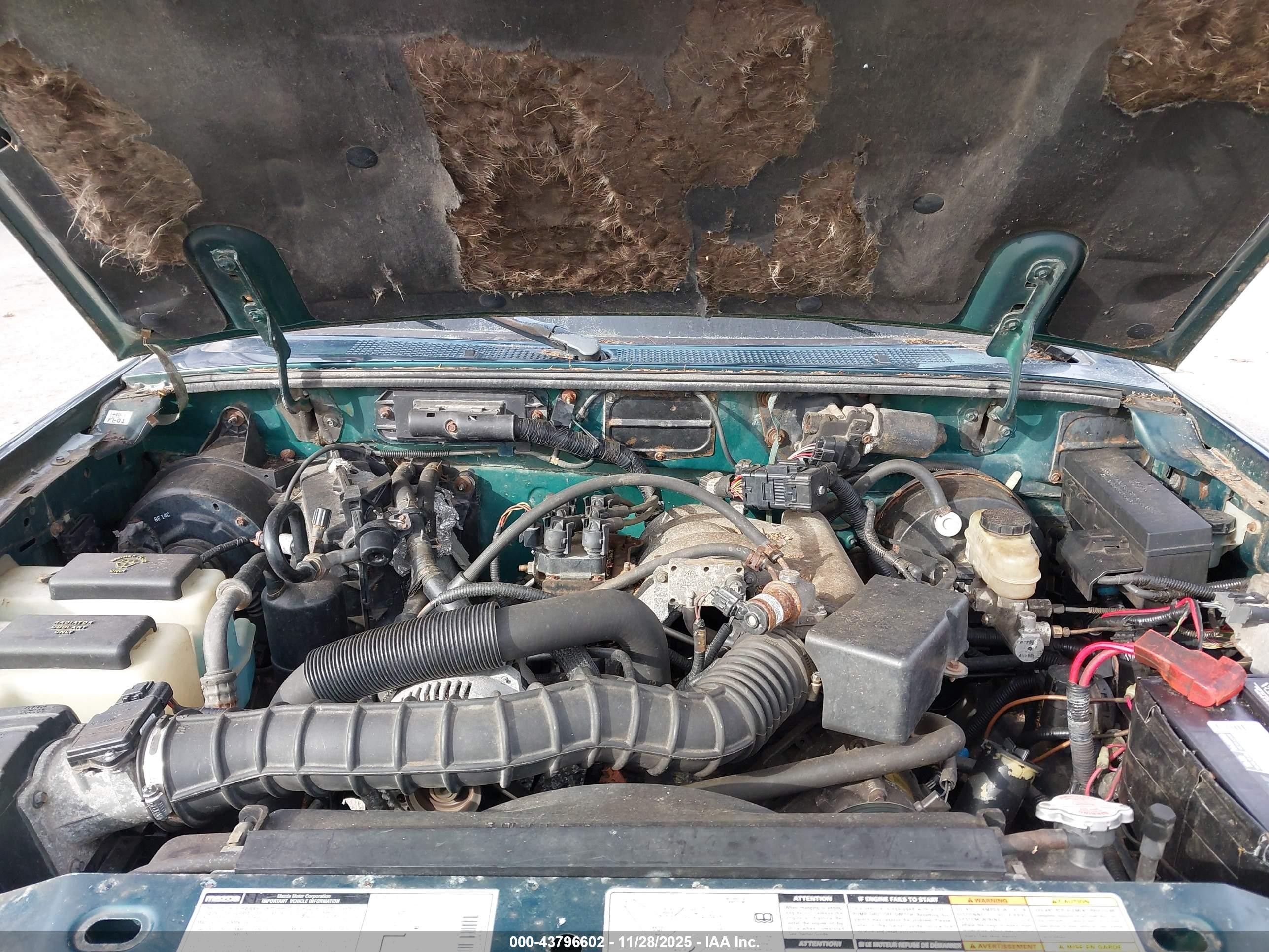 1998 Mazda B3000 Se Green vin: 4F4ZR17U8WTM42082