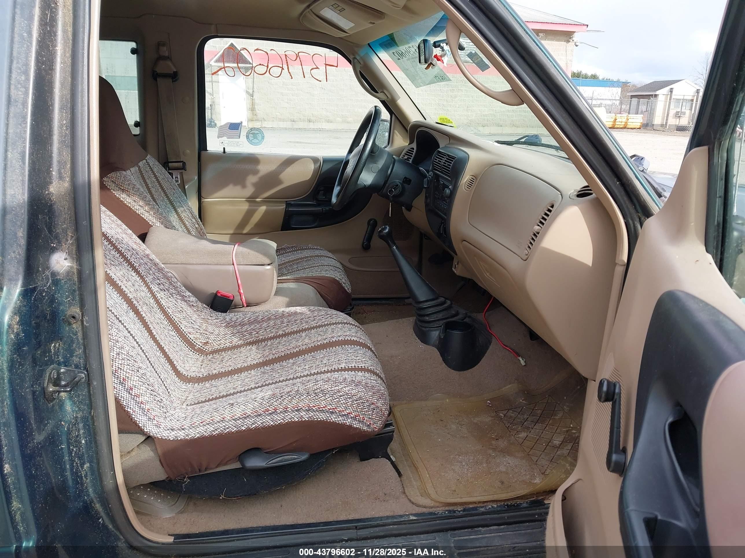 1998 Mazda B3000 Se Green vin: 4F4ZR17U8WTM42082