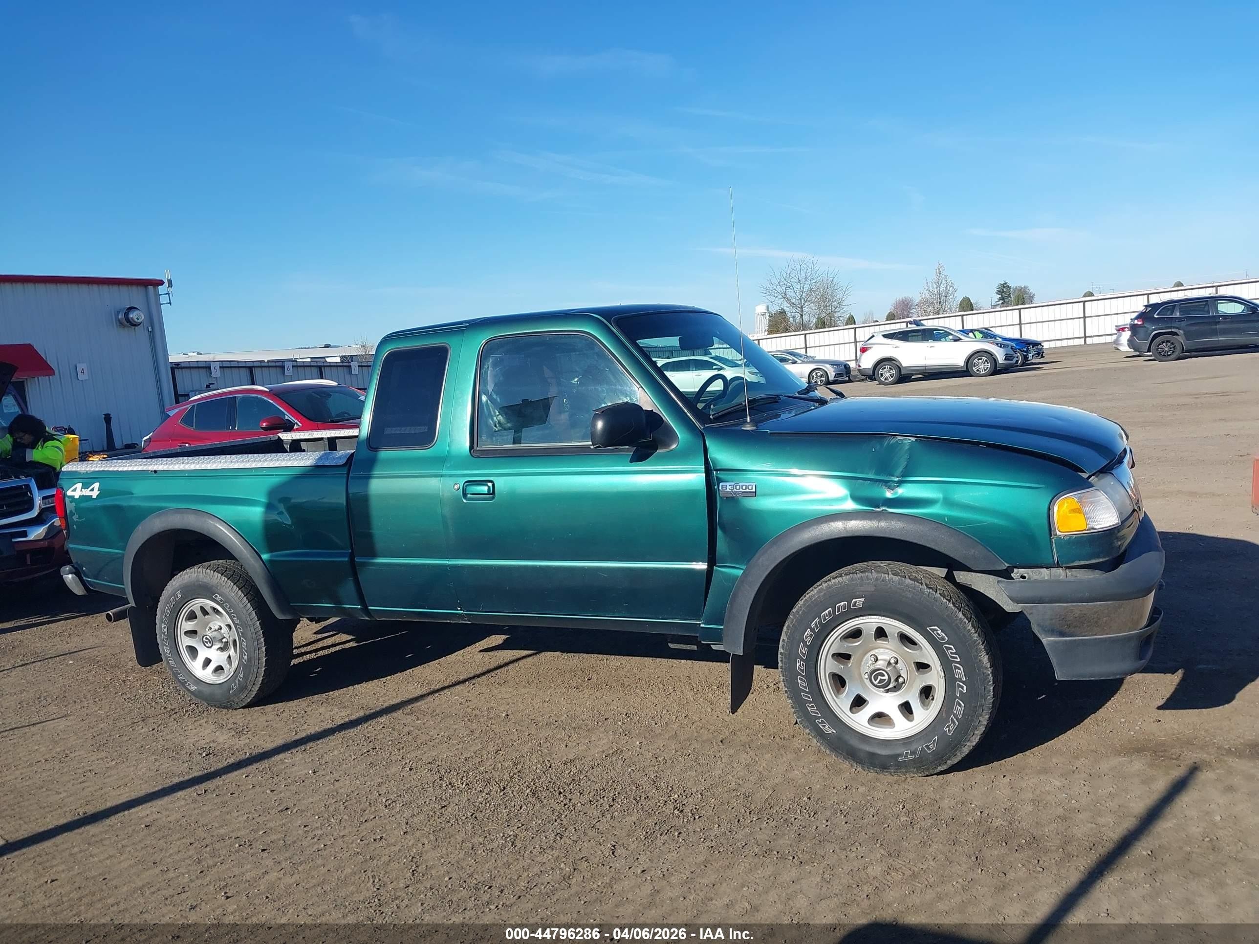 1999 Mazda B3000 Se Зеленый vin: 4F4ZR17V7XTM04613
