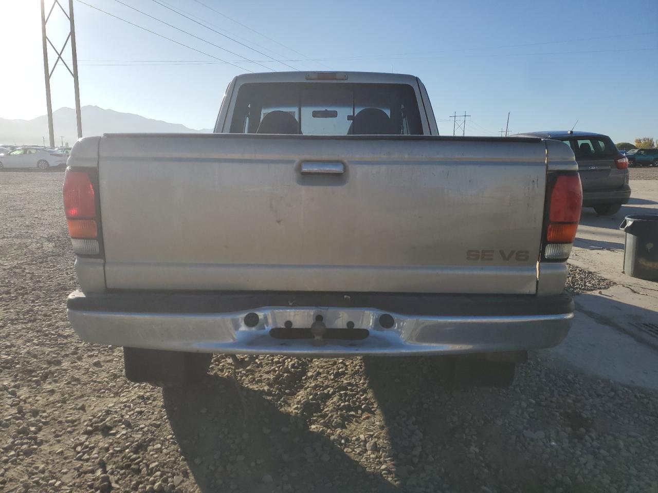 1999 Mazda B4000 Cab Plus Gold vin: 4F4ZR17X2XTM34555