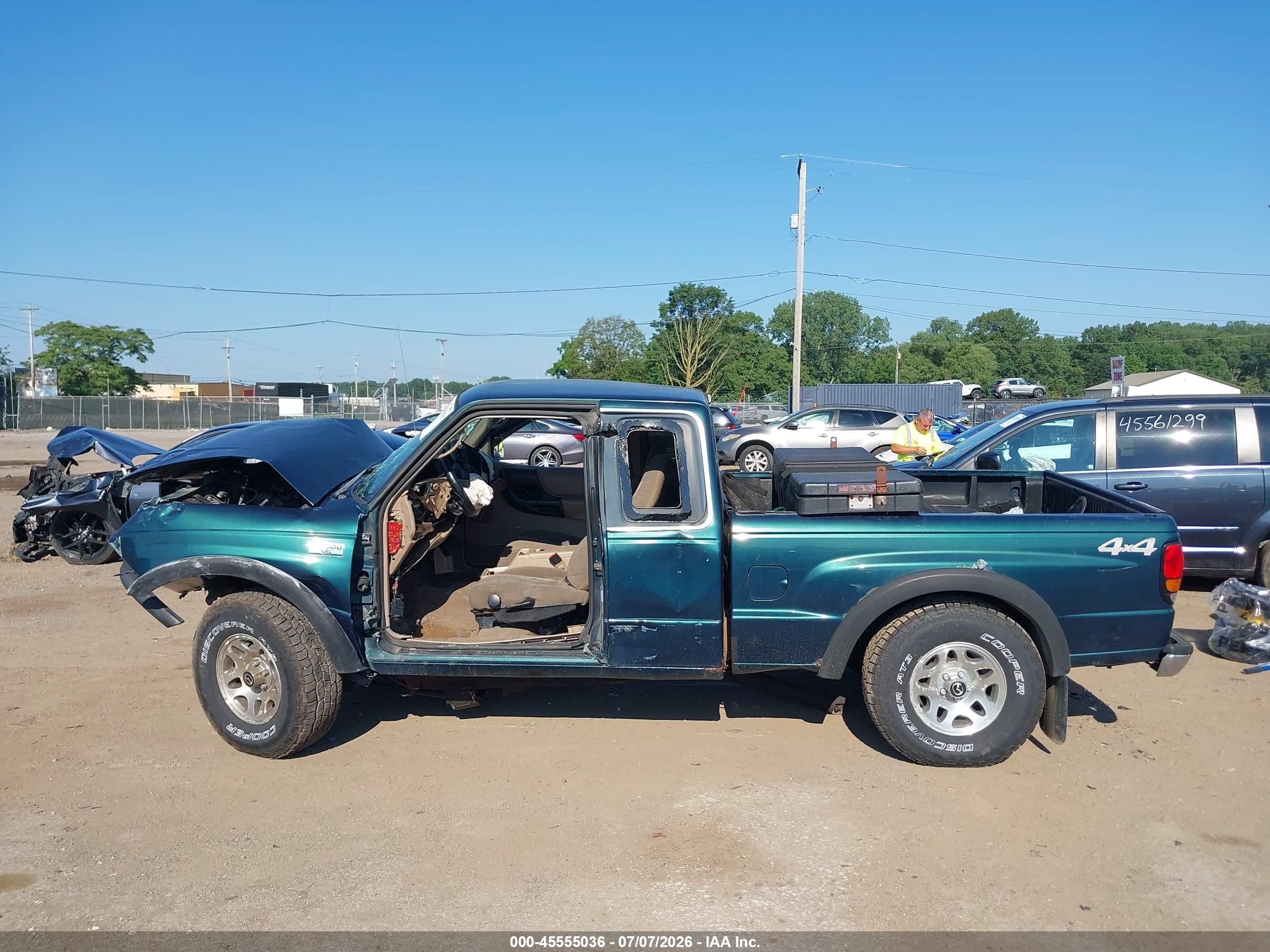 1998 Mazda B4000 Se Зеленый vin: 4F4ZR17X3WTM41240