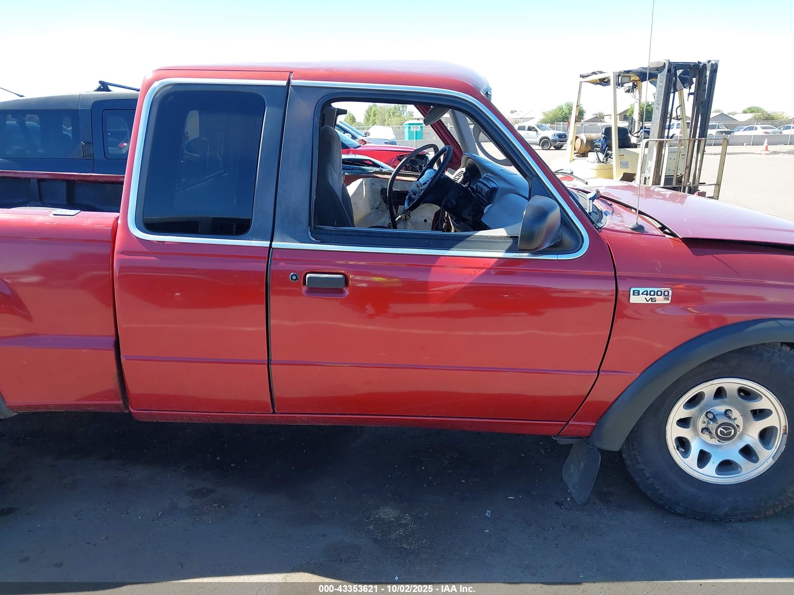 1999 Mazda B4000 Se/tl Red vin: 4F4ZR17X3XTM15559