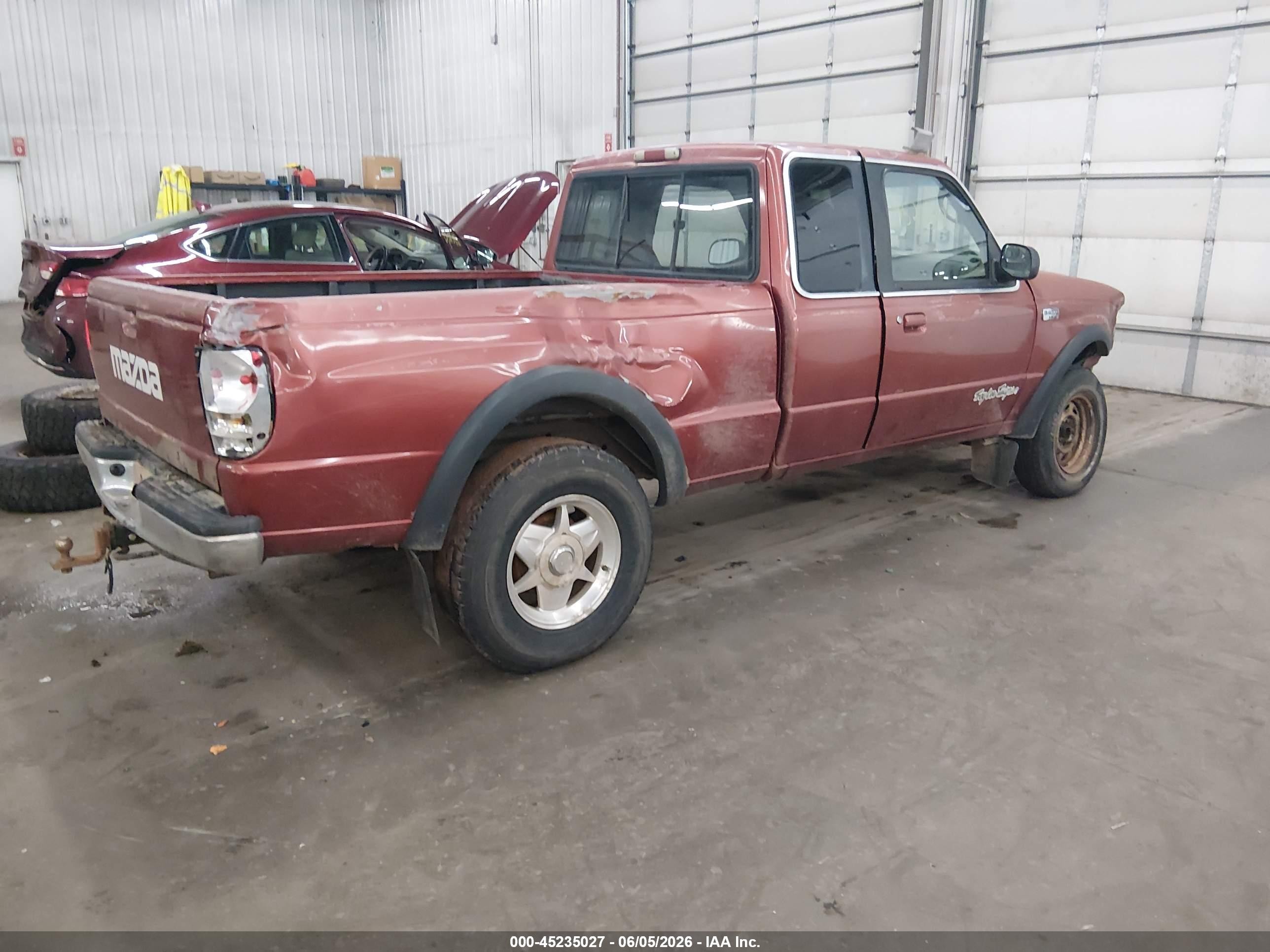 1999 Mazda B4000 Se/tl Red vin: 4F4ZR17X3XTM36380