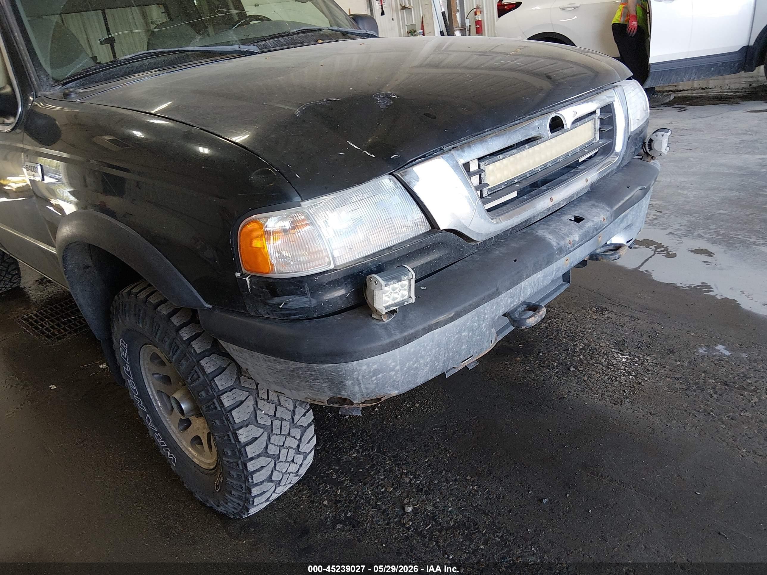 1998 Mazda B4000 Se Black vin: 4F4ZR17X4WTM28593