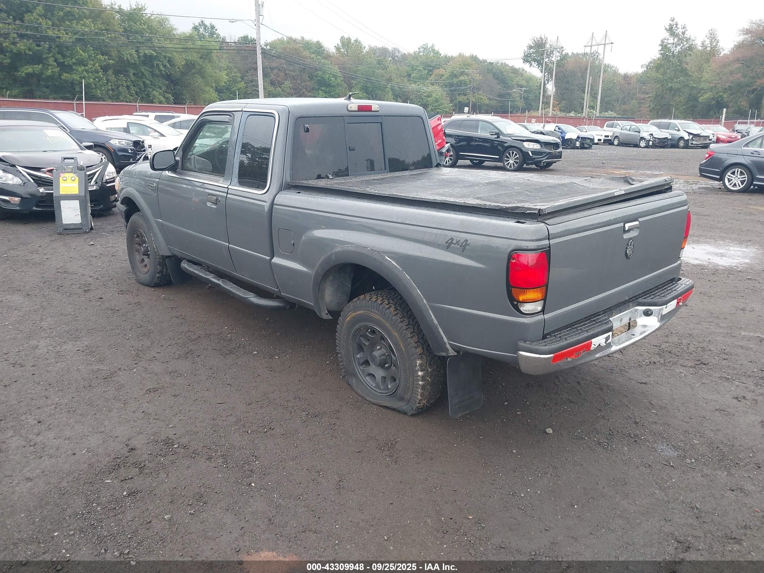 1999 Mazda B4000 Se/tl Gray vin: 4F4ZR17X5XTM02389