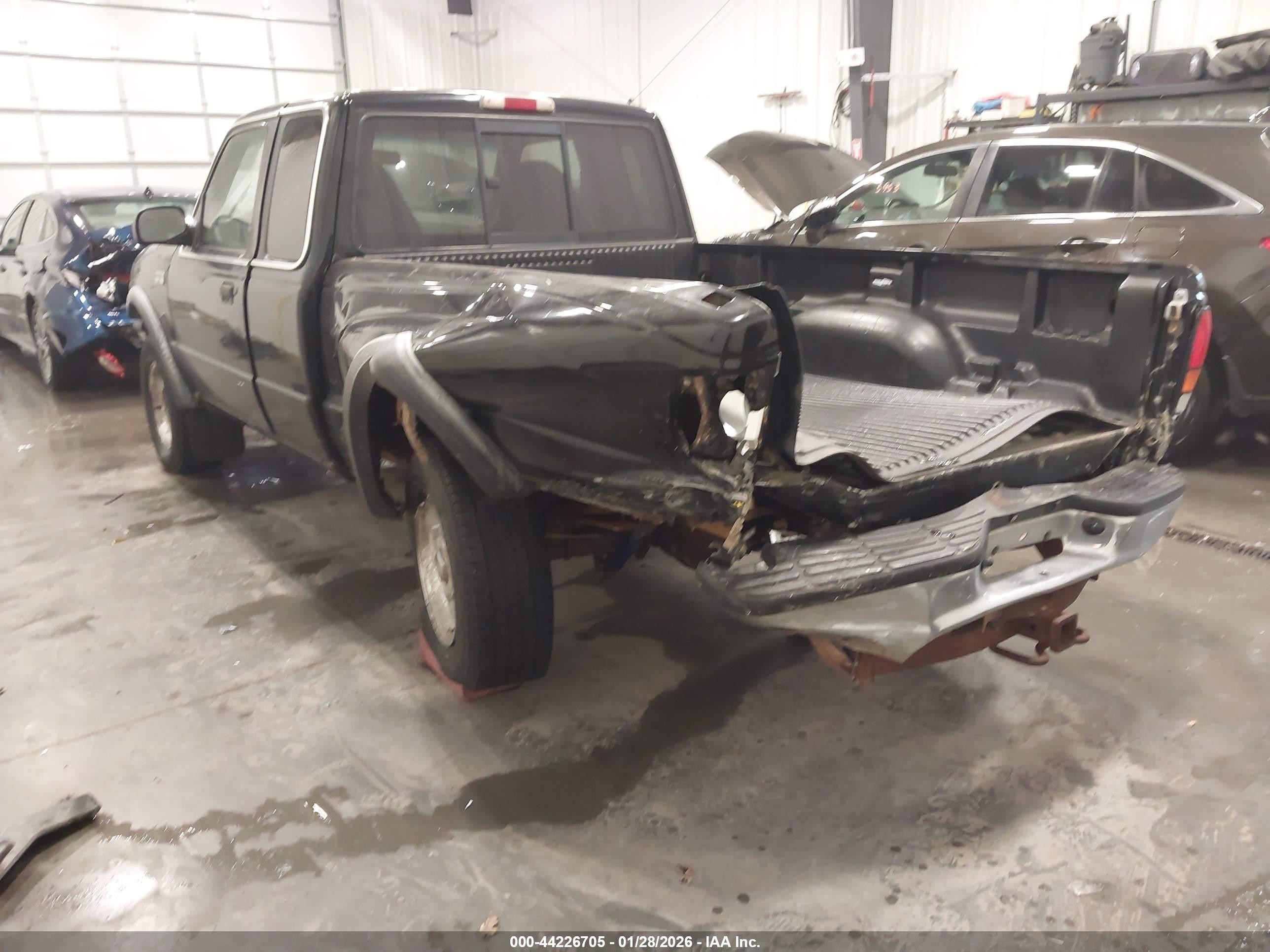 1999 Mazda B4000 Se/tl Black vin: 4F4ZR17X5XTM37689