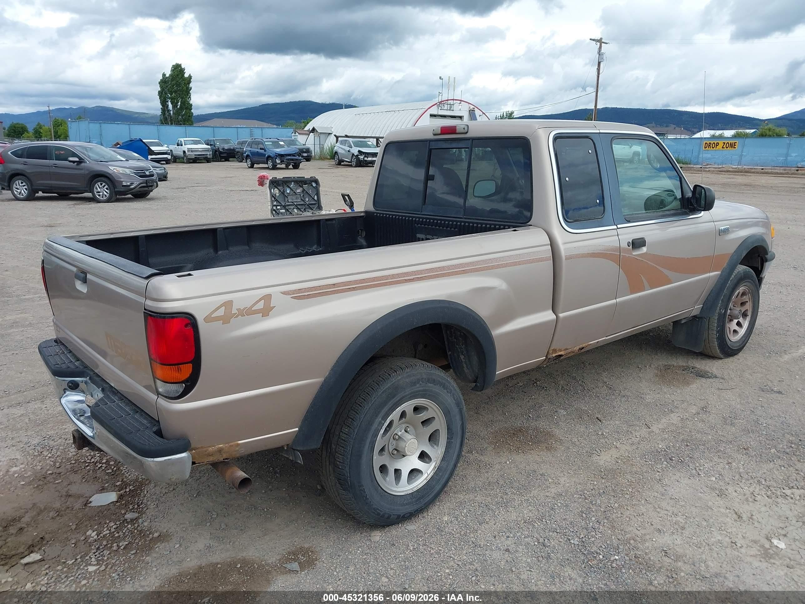 1998 Mazda B4000 Se Gold vin: 4F4ZR17XXWTM25861