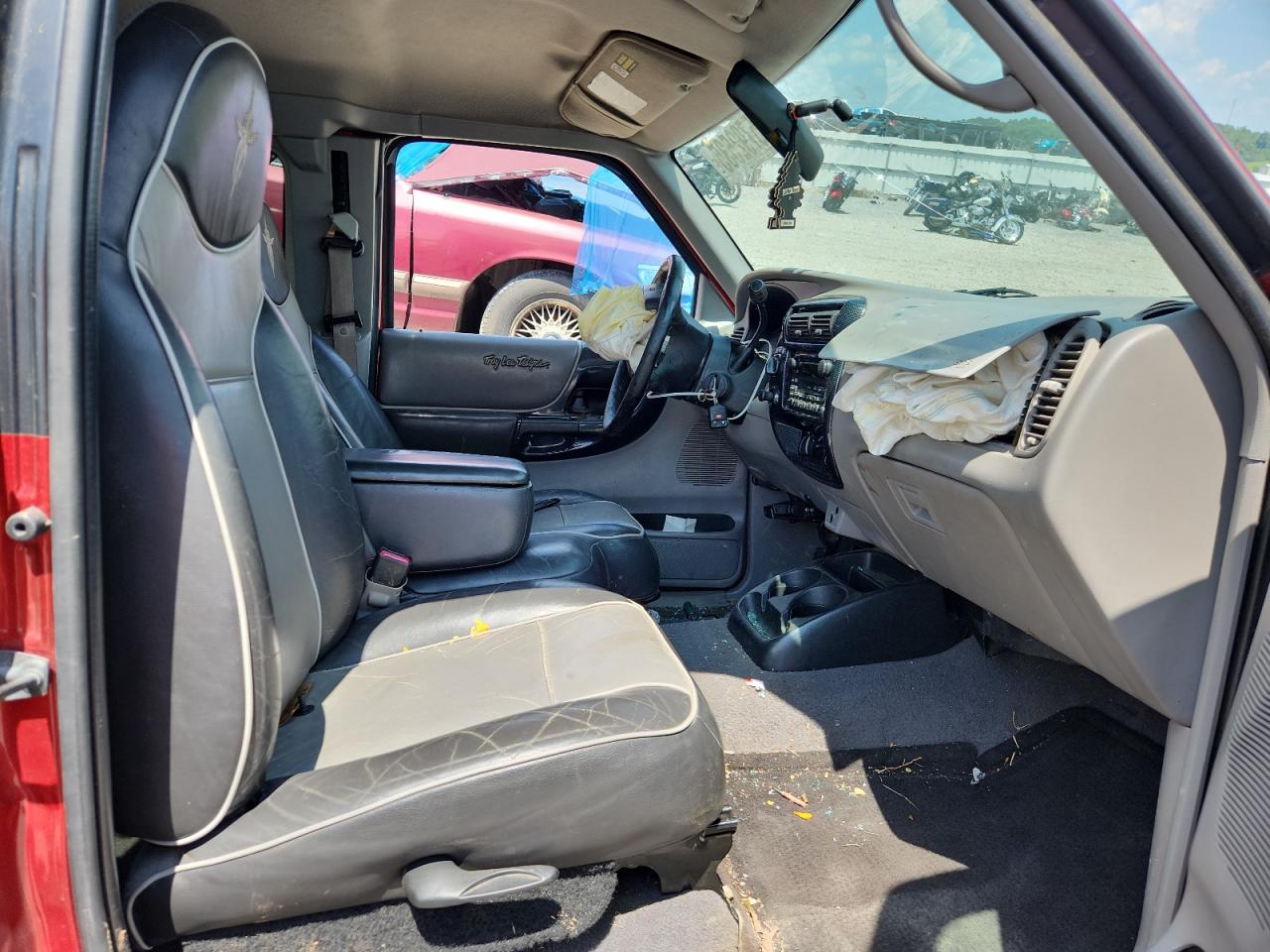 1999 Mazda B4000 Cab Plus Burgundy vin: 4F4ZR17XXXTM45836